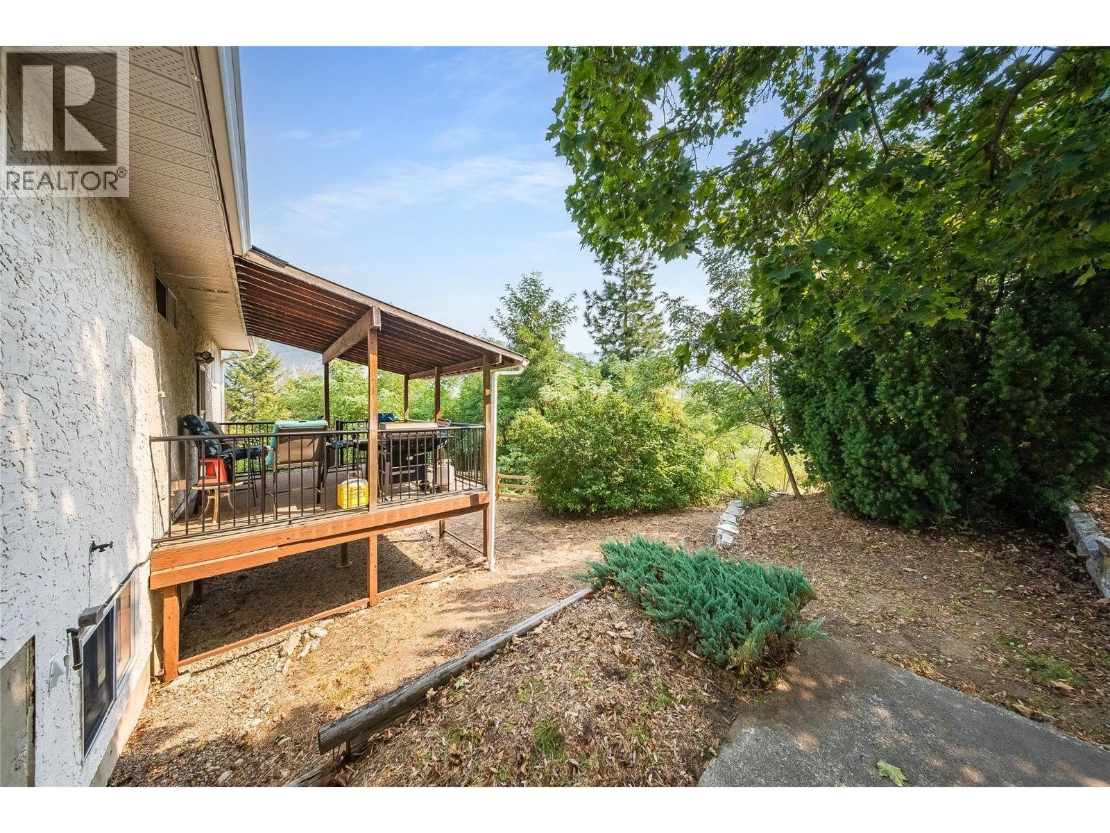 3509 5th Avenue, Castlegar, British Columbia  V1N 2V8 - Photo 47 - 10398093