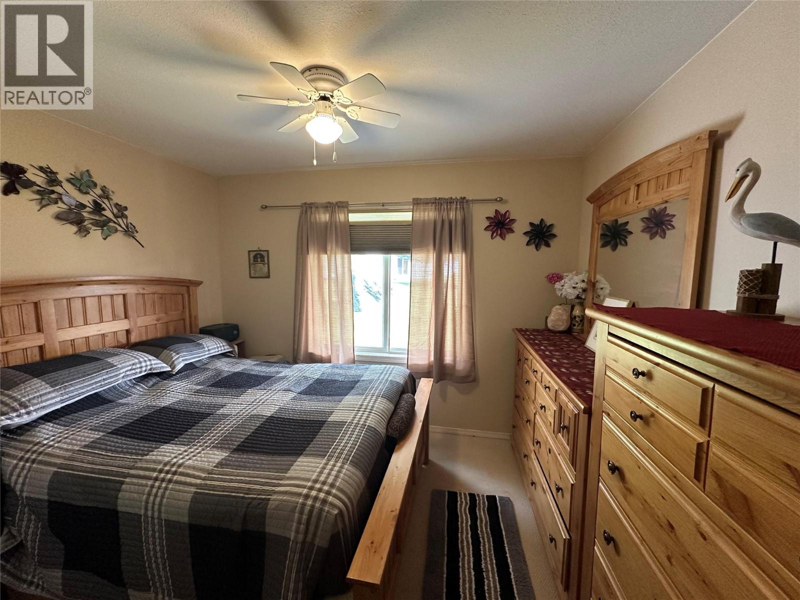 7186 Wright Way, Trail, British Columbia  V1R 4X6 - Photo 10 - 10398372