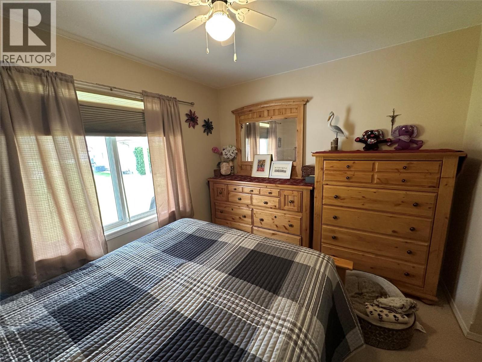 7186 Wright Way, Trail, British Columbia  V1R 4X6 - Photo 11 - 10398372