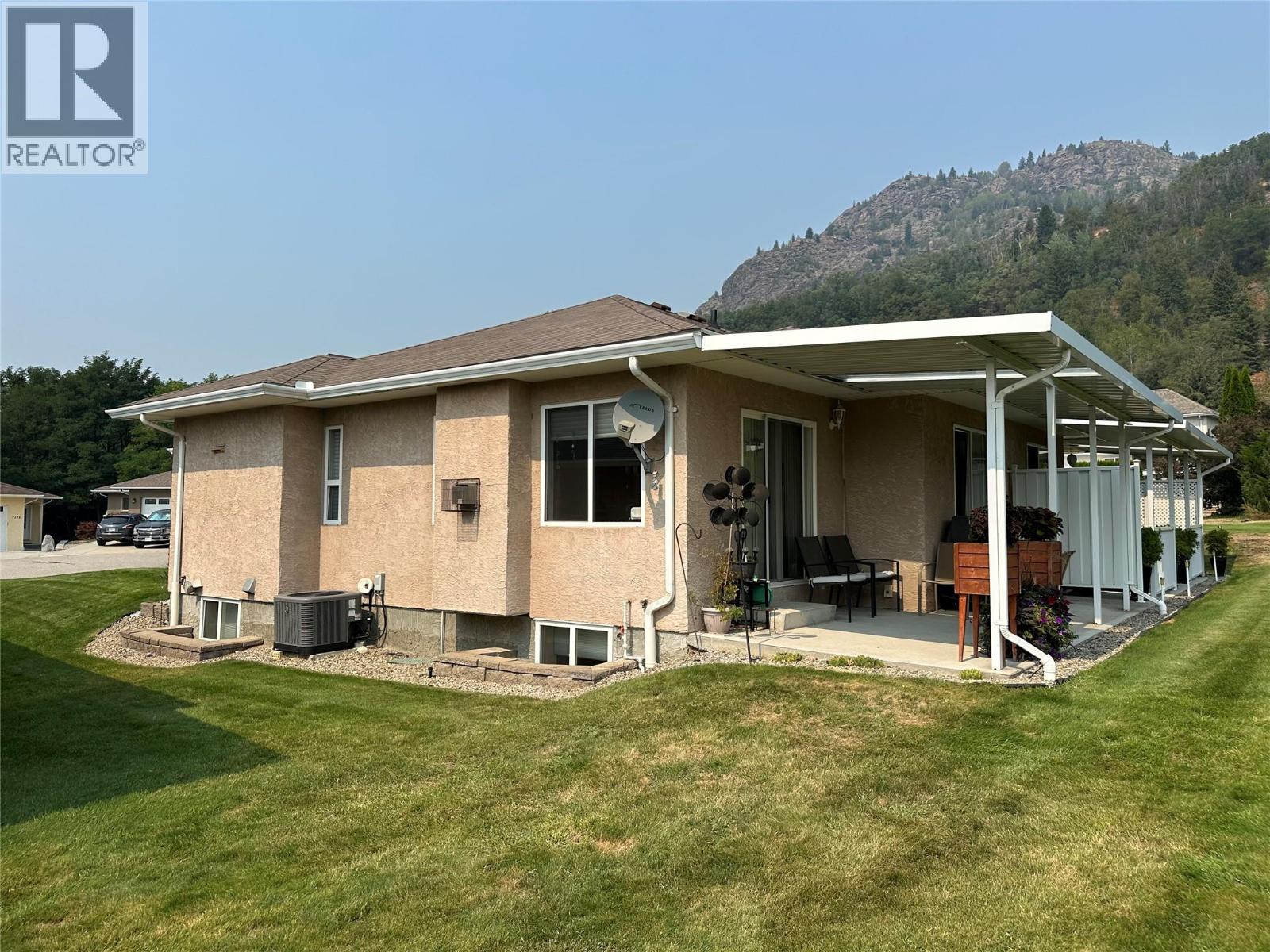 7186 Wright Way, Trail, British Columbia  V1R 4X6 - Photo 21 - 10398372
