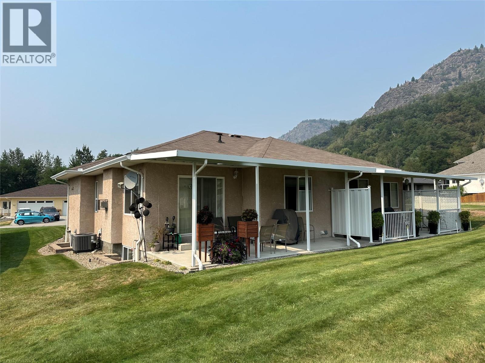 7186 Wright Way, Trail, British Columbia  V1R 4X6 - Photo 22 - 10398372