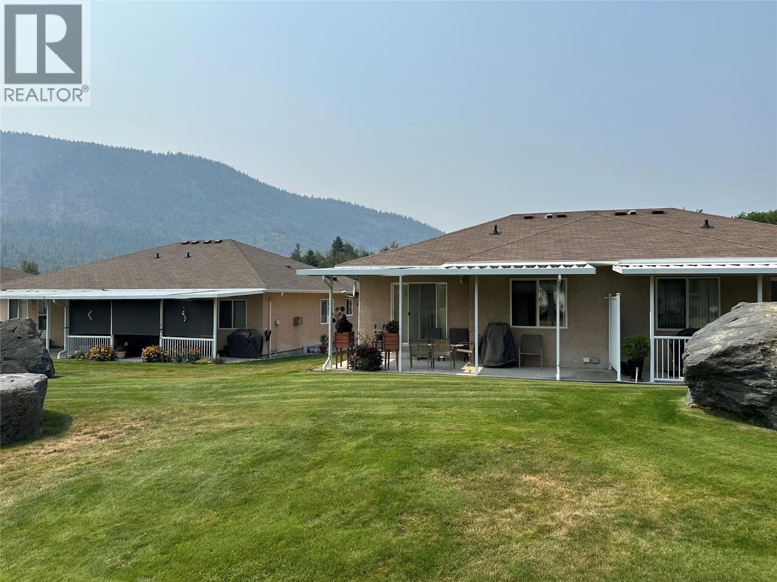 7186 Wright Way, Trail, British Columbia  V1R 4X6 - Photo 23 - 10398372