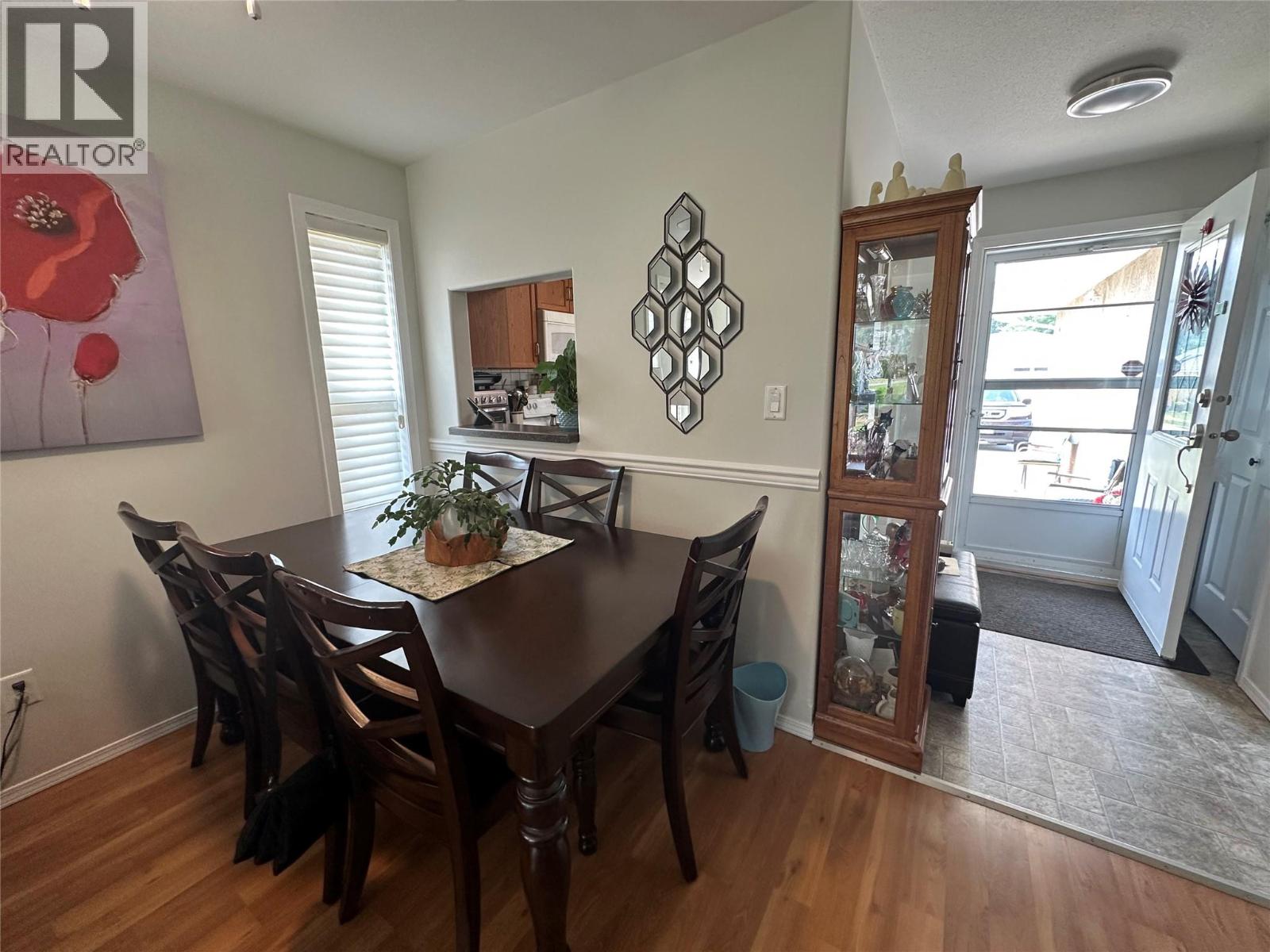 7186 Wright Way, Trail, British Columbia  V1R 4X6 - Photo 7 - 10398372