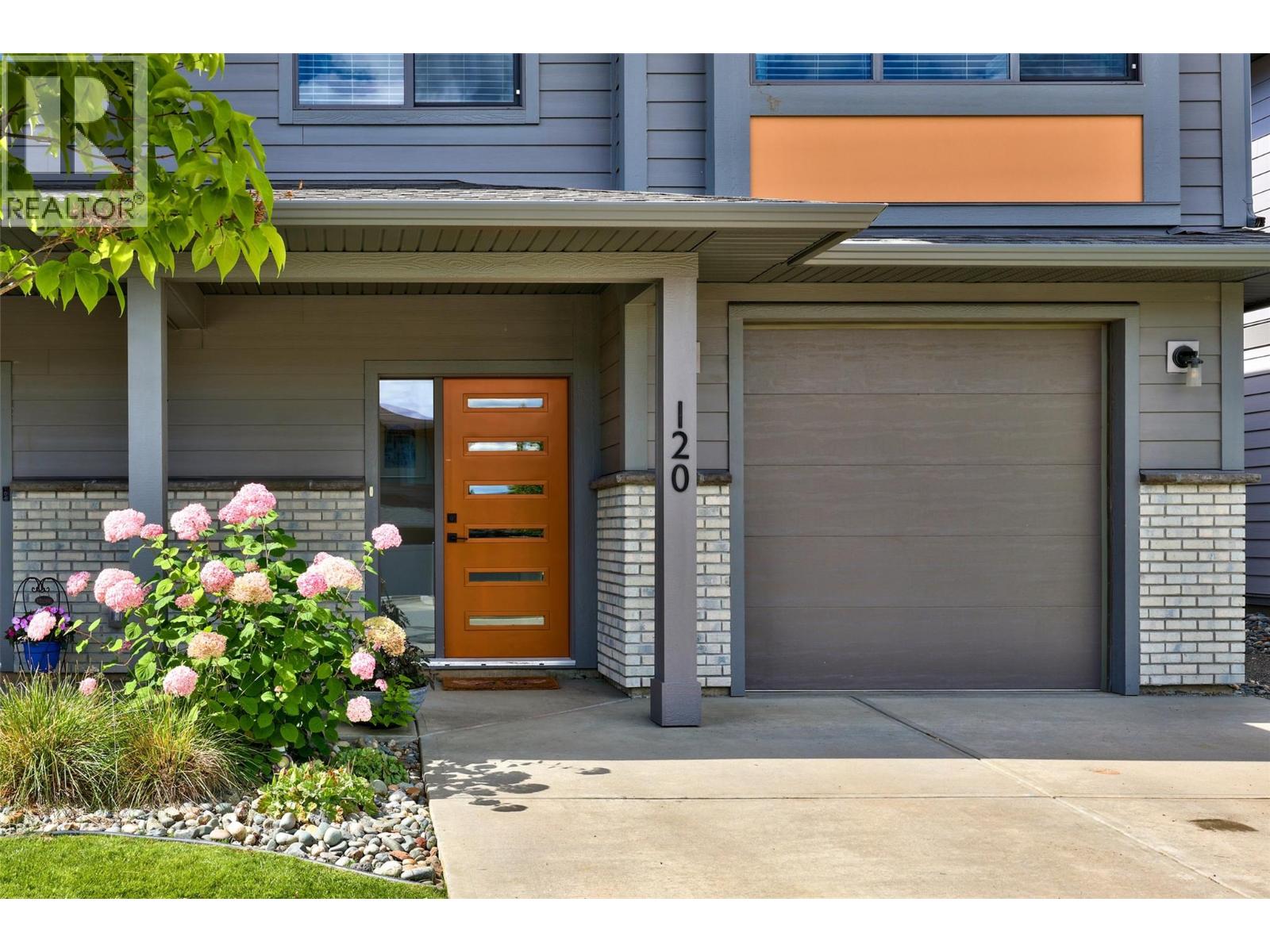 1323 Kinross Place Unit# 120, Kamloops, British Columbia  V1S 0B8 - Photo 3 - 10398370