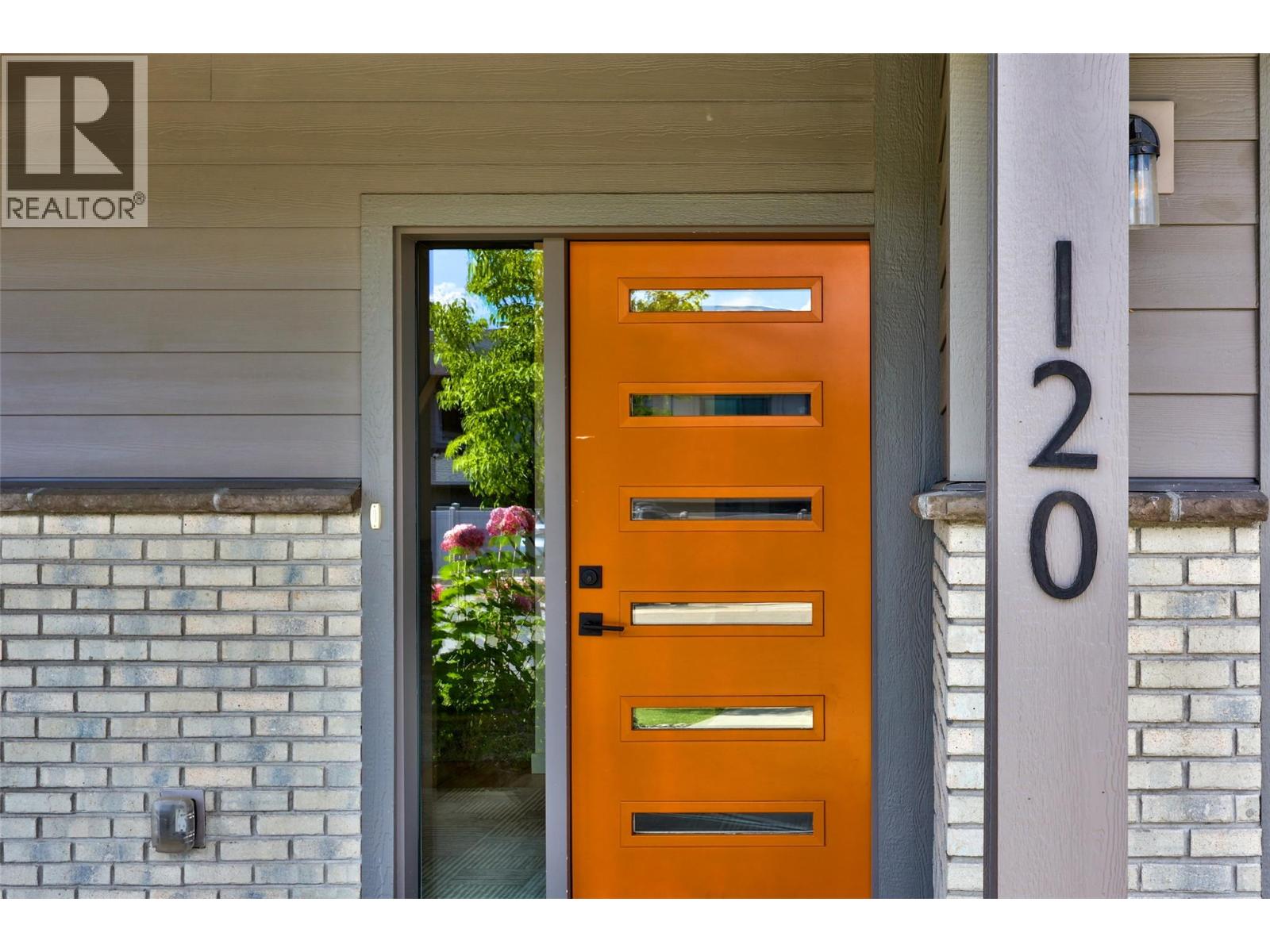 1323 Kinross Place Unit# 120, Kamloops, British Columbia  V1S 0B8 - Photo 4 - 10398370