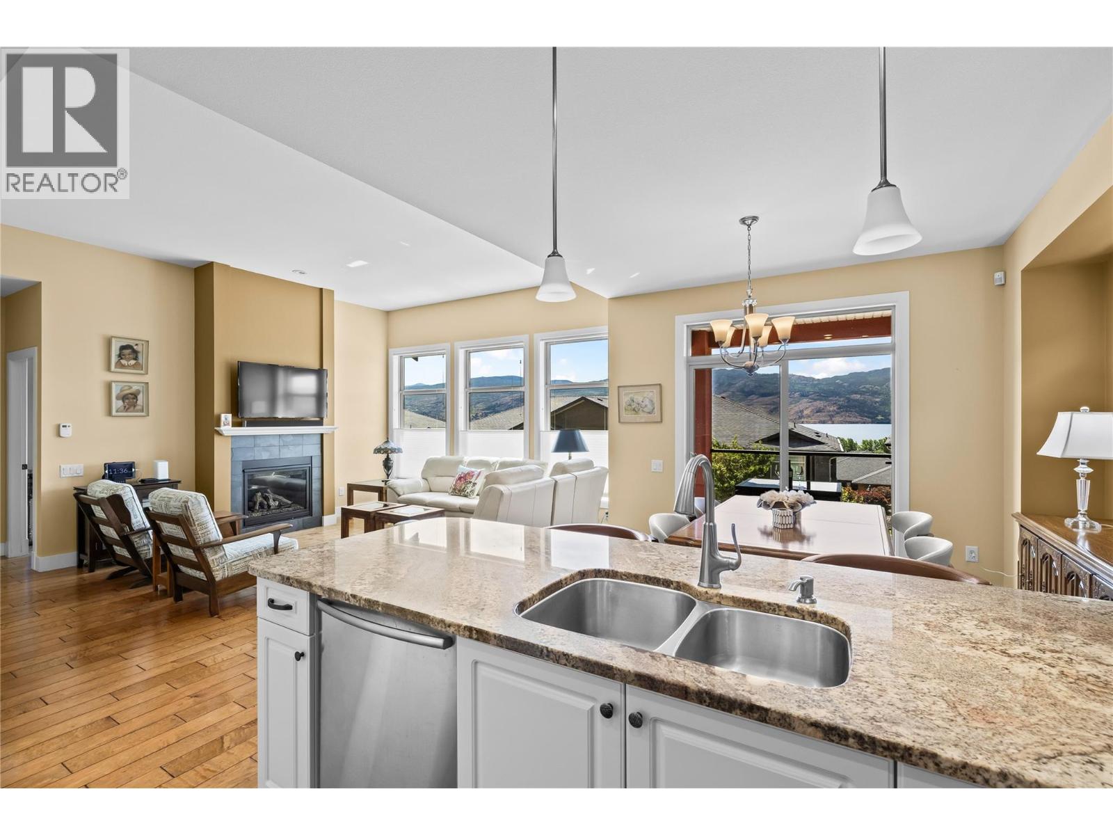 2194 Alvarado Trail, Westbank, British Columbia  V4T 3B8 - Photo 7 - 10398379