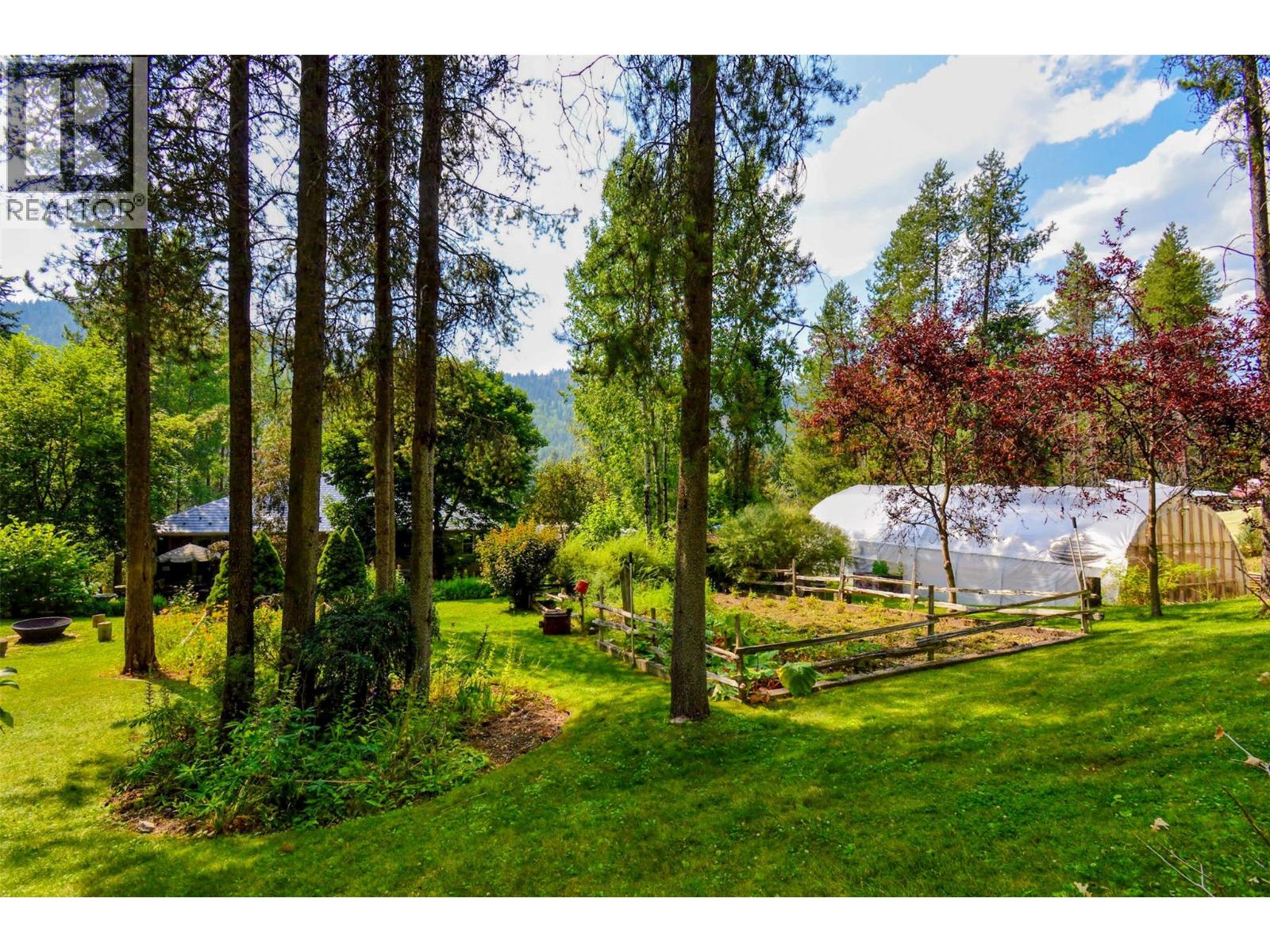 610 Strathmore Avenue, Greenwood, British Columbia  V0H 1J0 - Photo 15 - 10398163