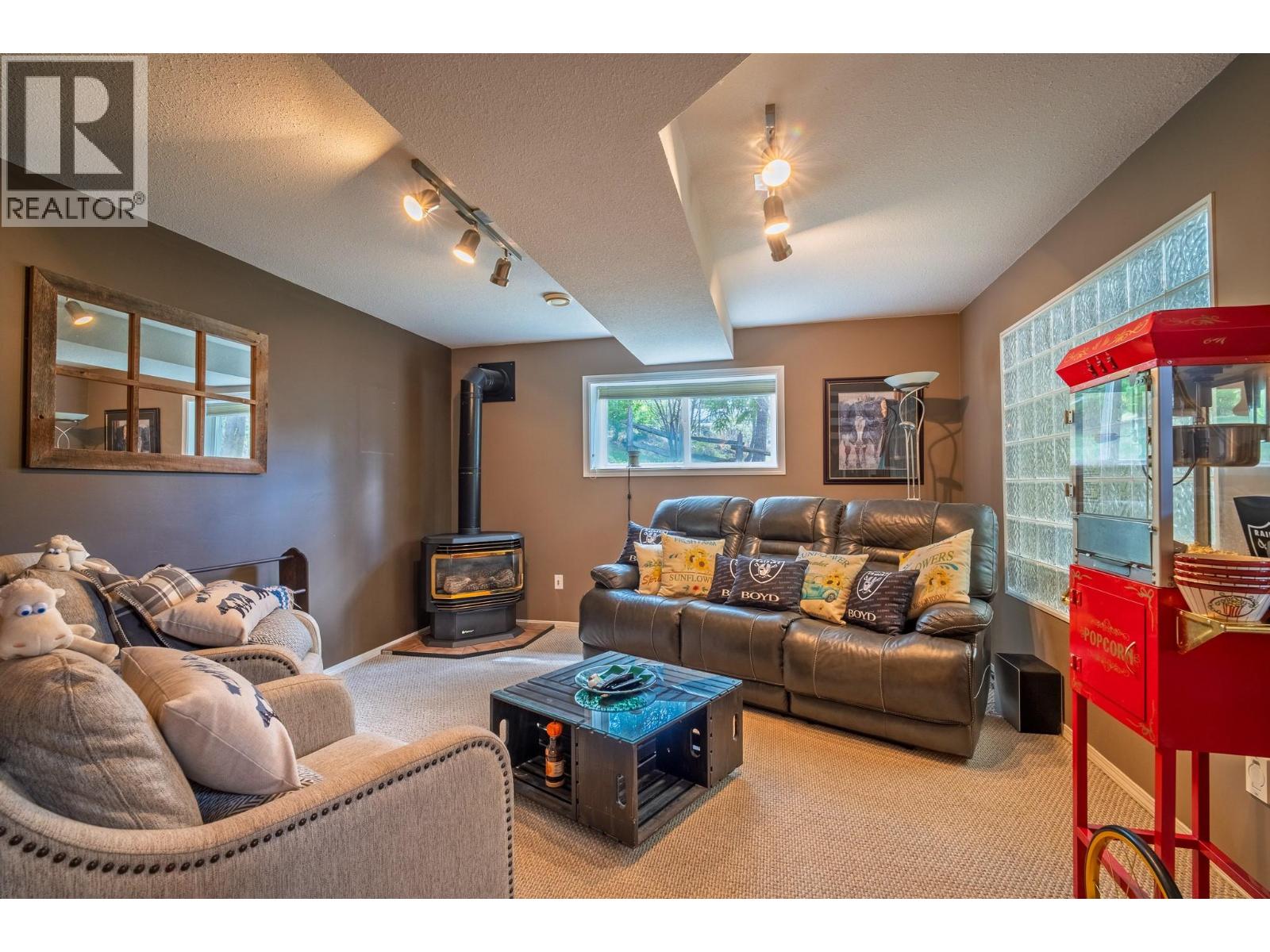 610 Strathmore Avenue, Greenwood, British Columbia  V0H 1J0 - Photo 47 - 10398163