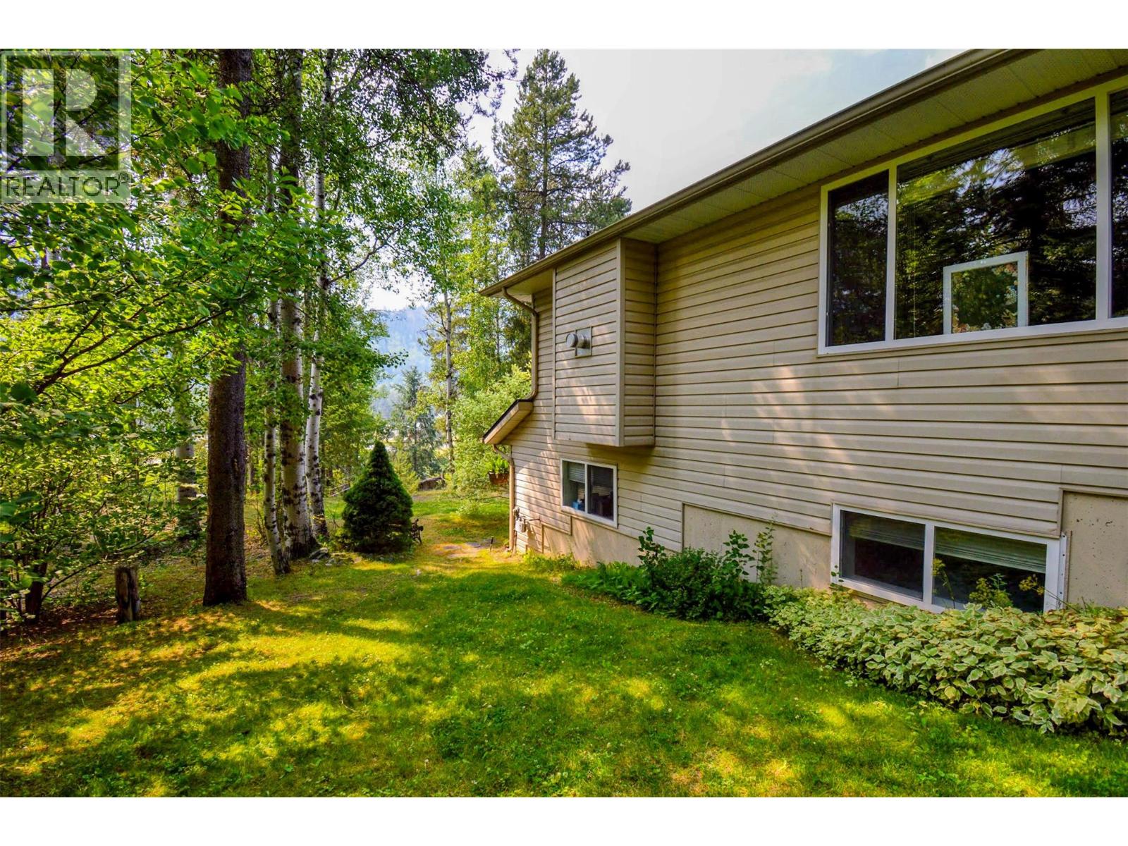 610 Strathmore Avenue, Greenwood, British Columbia  V0H 1J0 - Photo 61 - 10398163