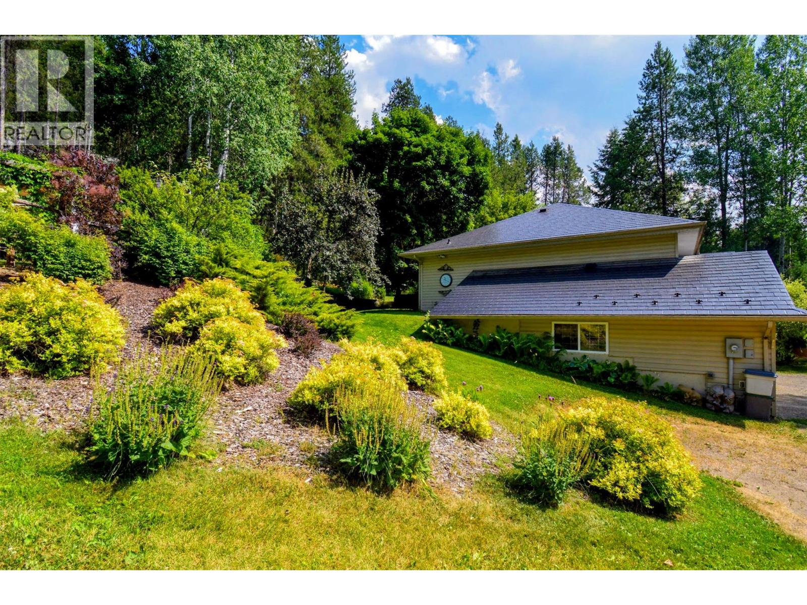 610 Strathmore Avenue, Greenwood, British Columbia  V0H 1J0 - Photo 8 - 10398163