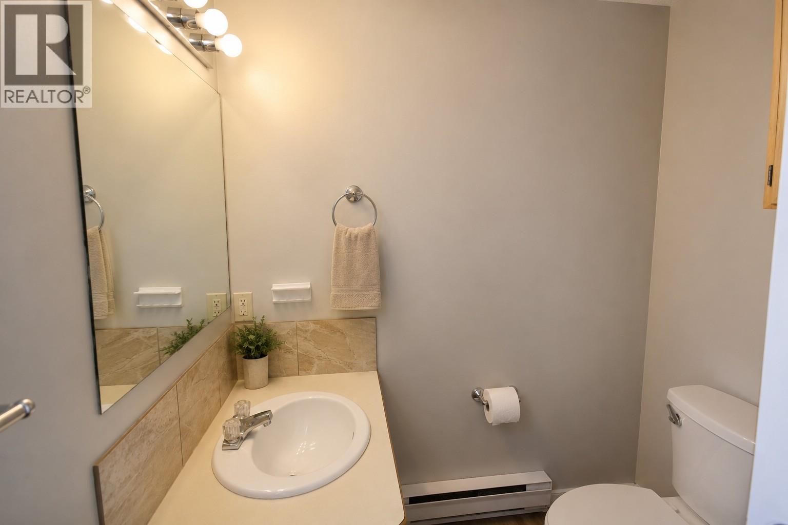 3004 South Main Street Unit# 104, Penticton, British Columbia  V2A 5J6 - Photo 4 - 10398396