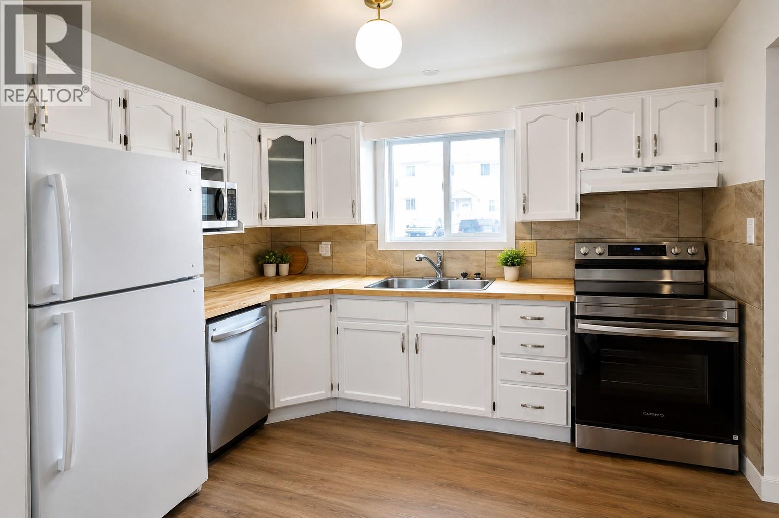 3004 South Main Street Unit# 104, Penticton, British Columbia  V2A 5J6 - Photo 5 - 10398396