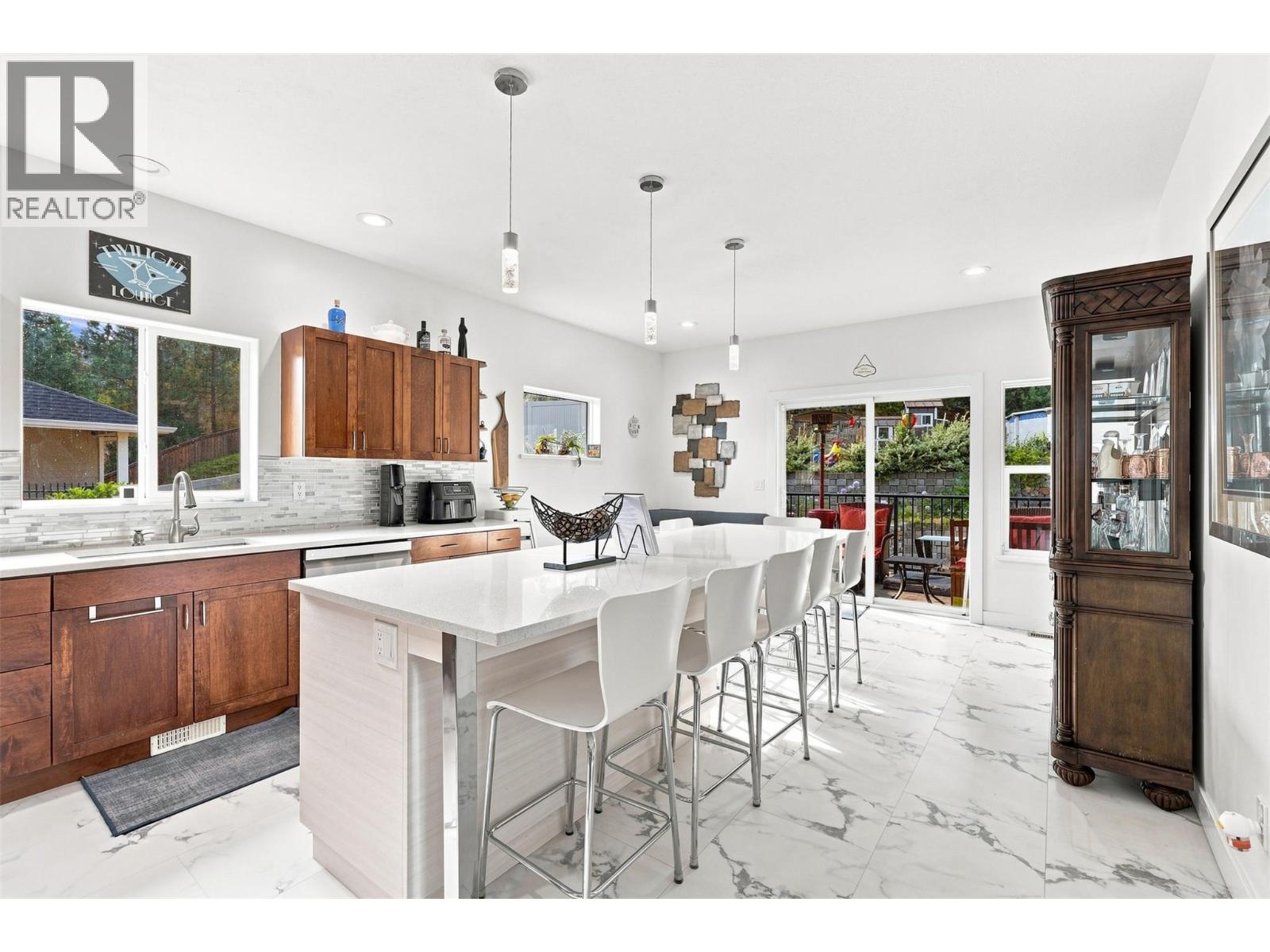 2955 Kicking Horse Drive, Kamloops, British Columbia  V2E 2L8 - Photo 11 - 10398375
