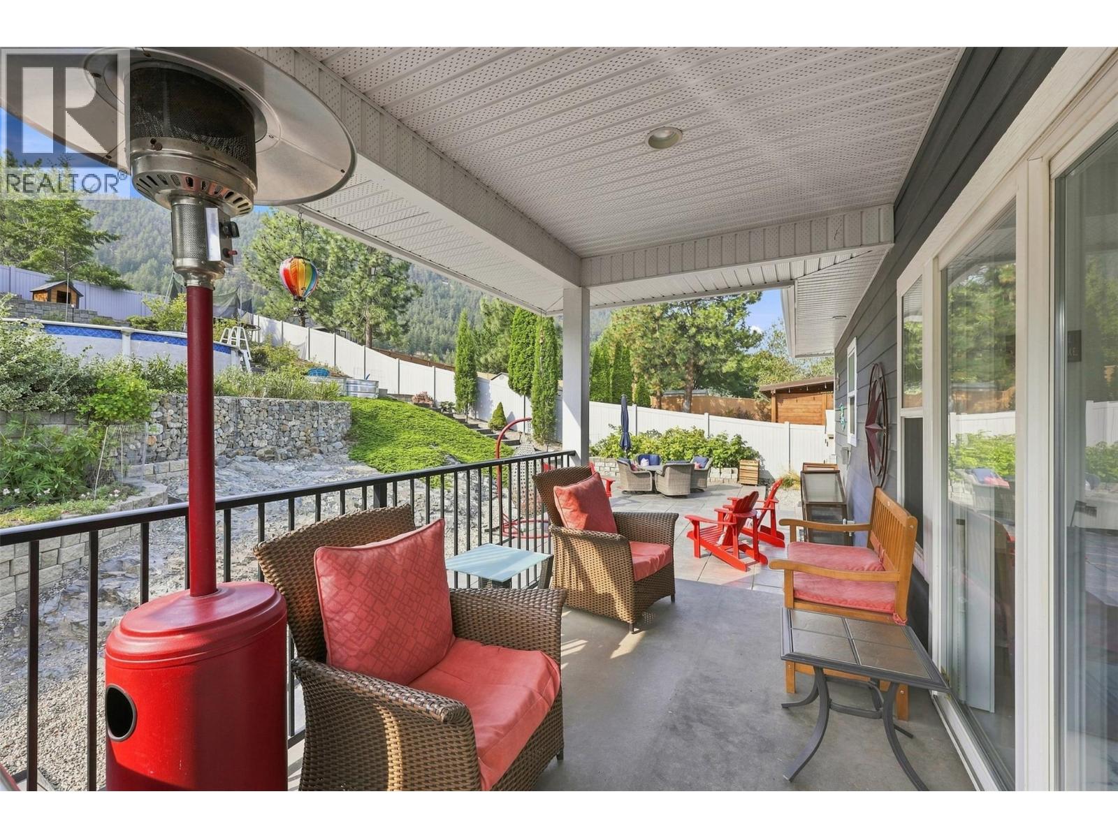 2955 Kicking Horse Drive, Kamloops, British Columbia  V2E 2L8 - Photo 16 - 10398375