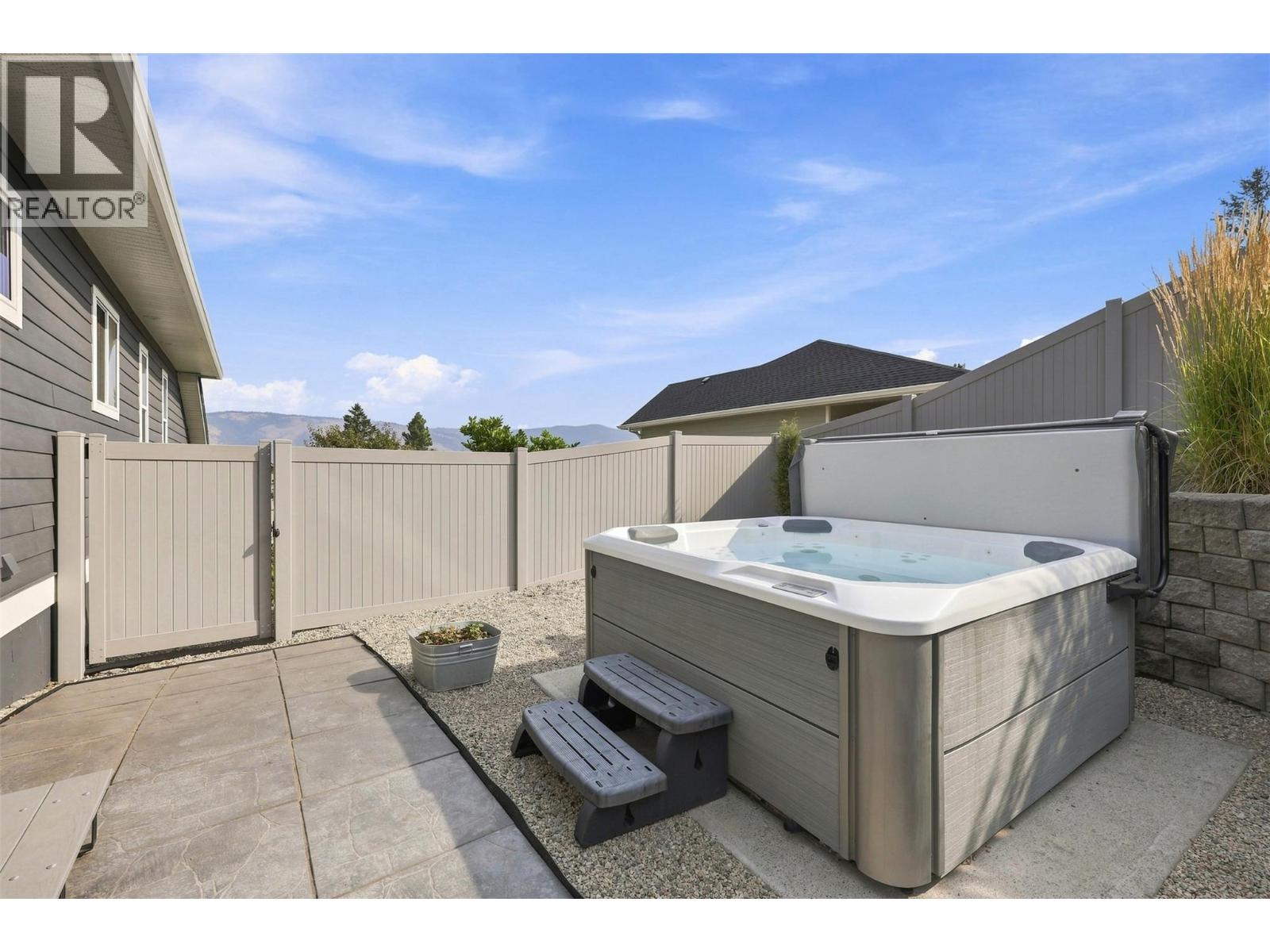2955 Kicking Horse Drive, Kamloops, British Columbia  V2E 2L8 - Photo 20 - 10398375