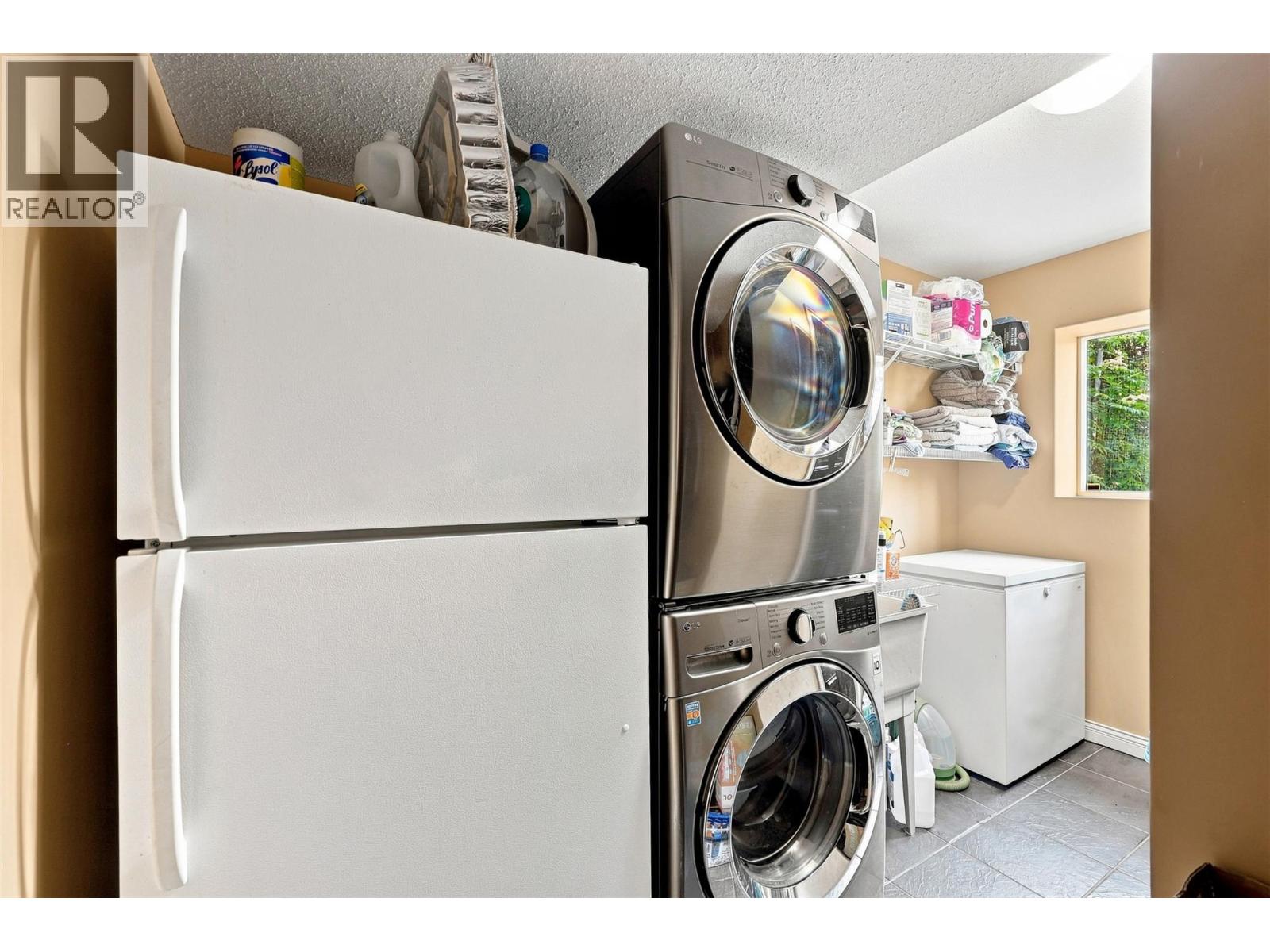 2955 Kicking Horse Drive, Kamloops, British Columbia  V2E 2L8 - Photo 40 - 10398375