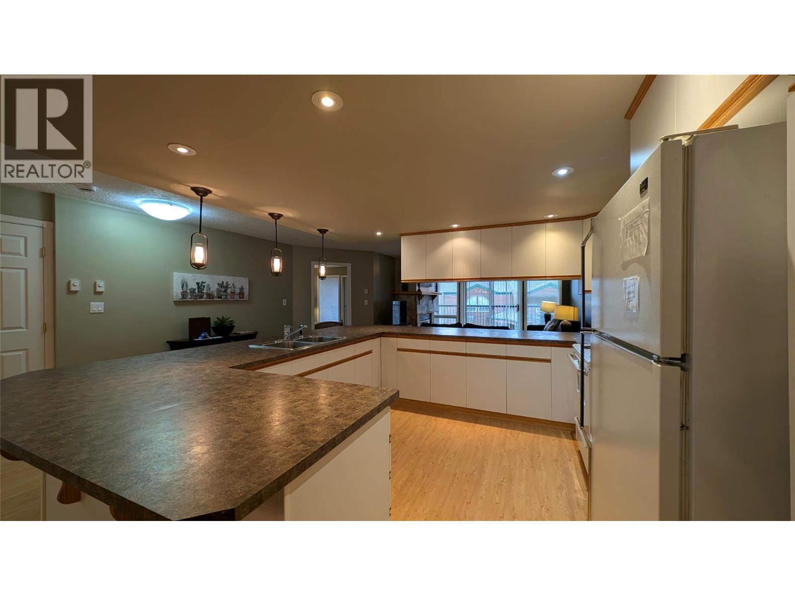 5155 Fairway Drive Unit# 703, Fairmont Hot Springs, British Columbia  V0B 1L1 - Photo 10 - 10398103