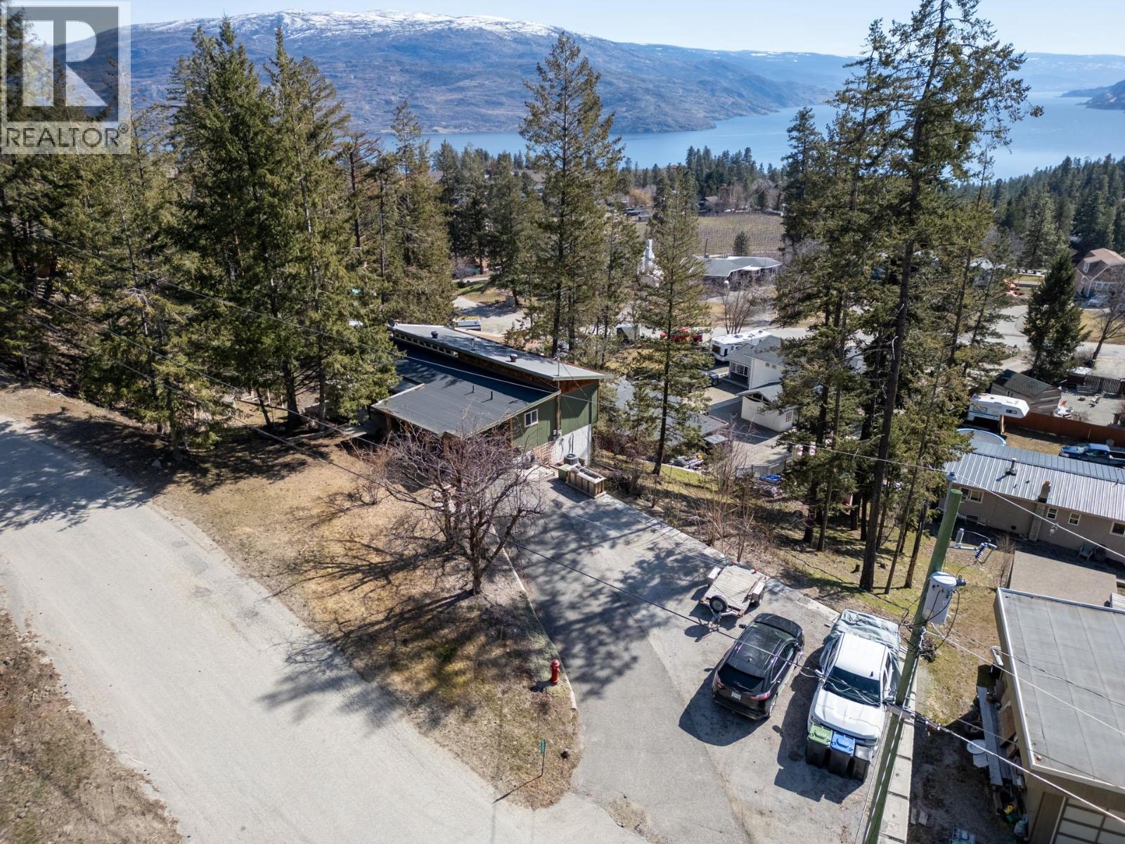 6333 Forest Hill Drive, Peachland, British Columbia  V0H 1X8 - Photo 2 - 10397508