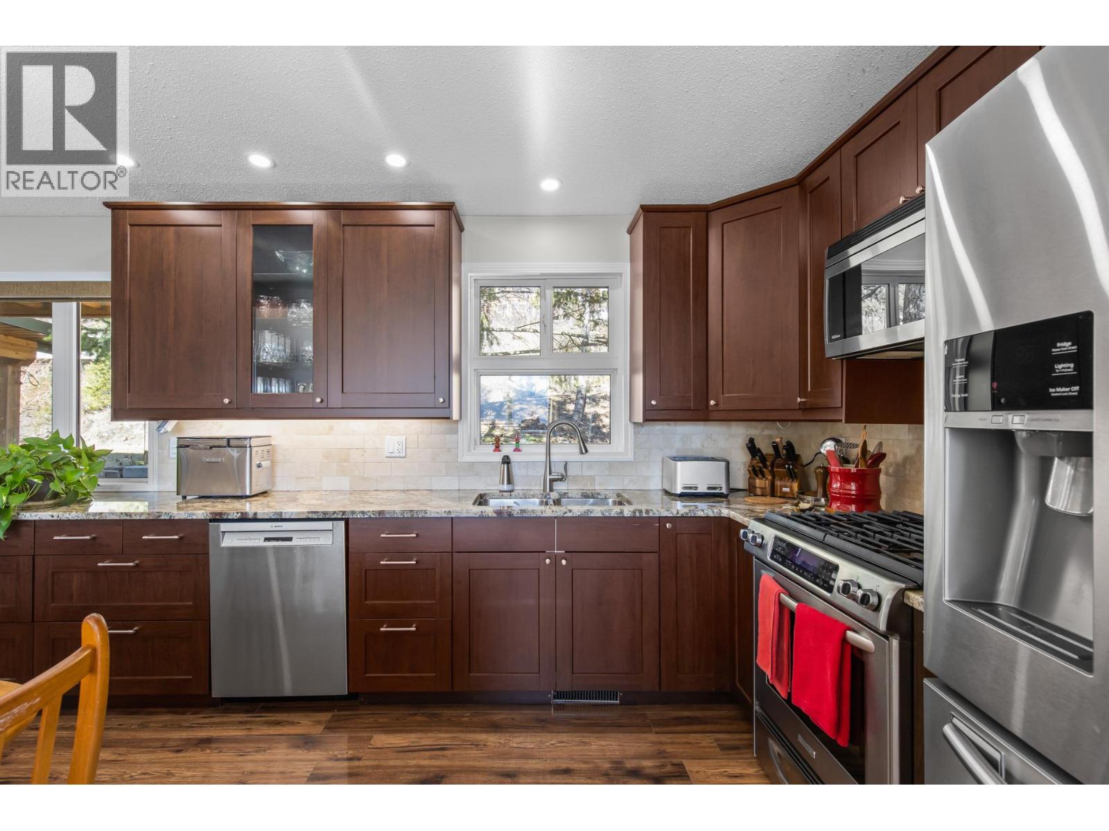6333 Forest Hill Drive, Peachland, British Columbia  V0H 1X8 - Photo 7 - 10397508