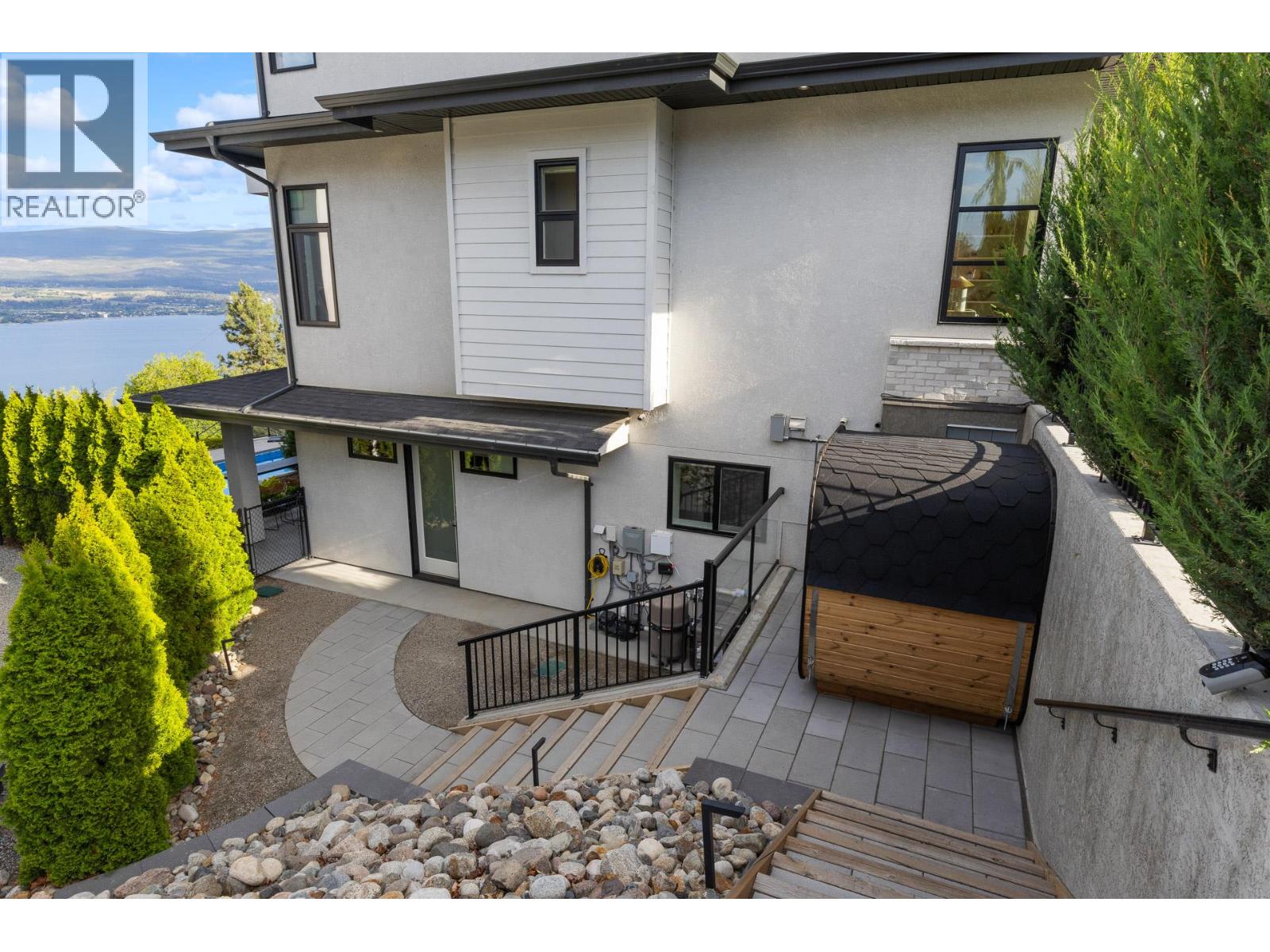 695 Lake Court, West Kelowna, British Columbia  V1Z 0A3 - Photo 70 - 10397731