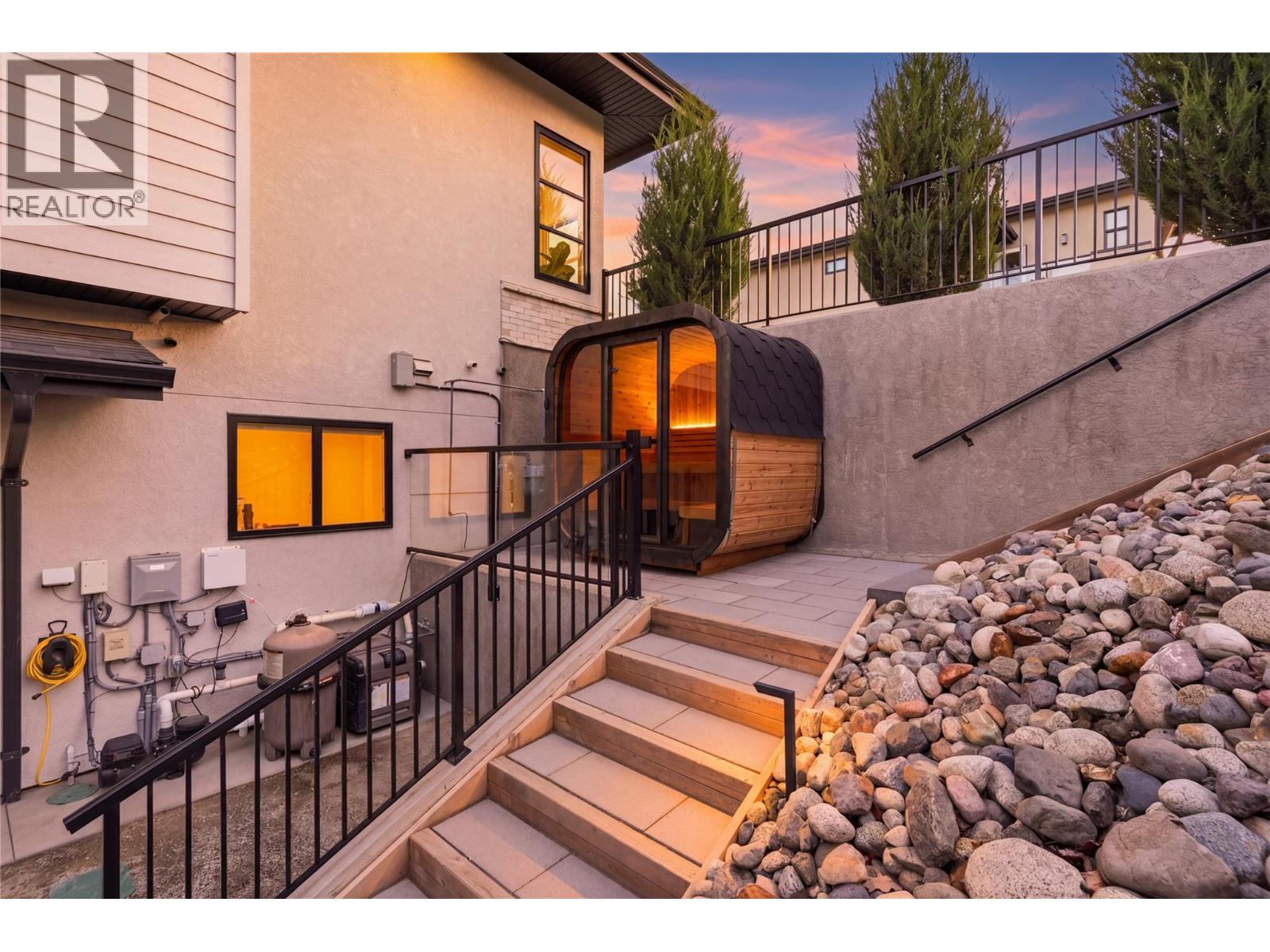 695 Lake Court, West Kelowna, British Columbia  V1Z 0A3 - Photo 85 - 10397731
