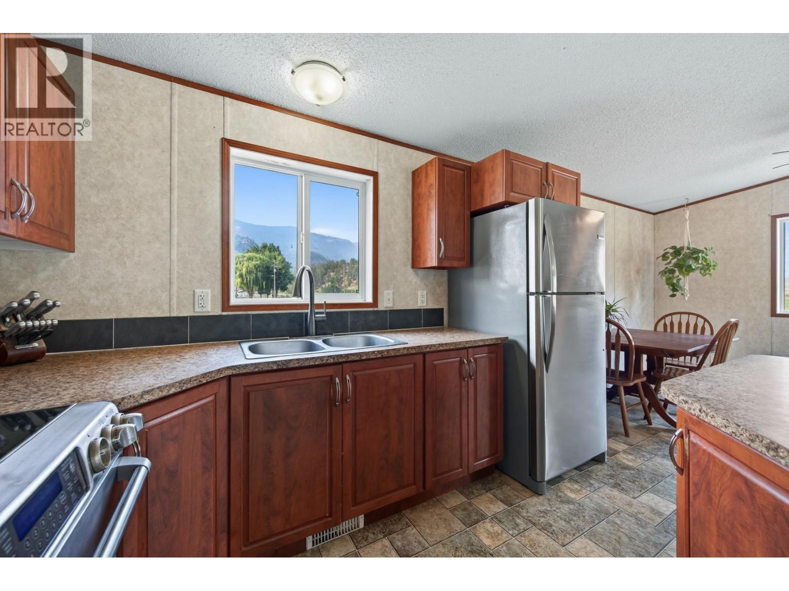 1889 Nicolls Road, Merritt, British Columbia  V1K 1N7 - Photo 10 - 10398402