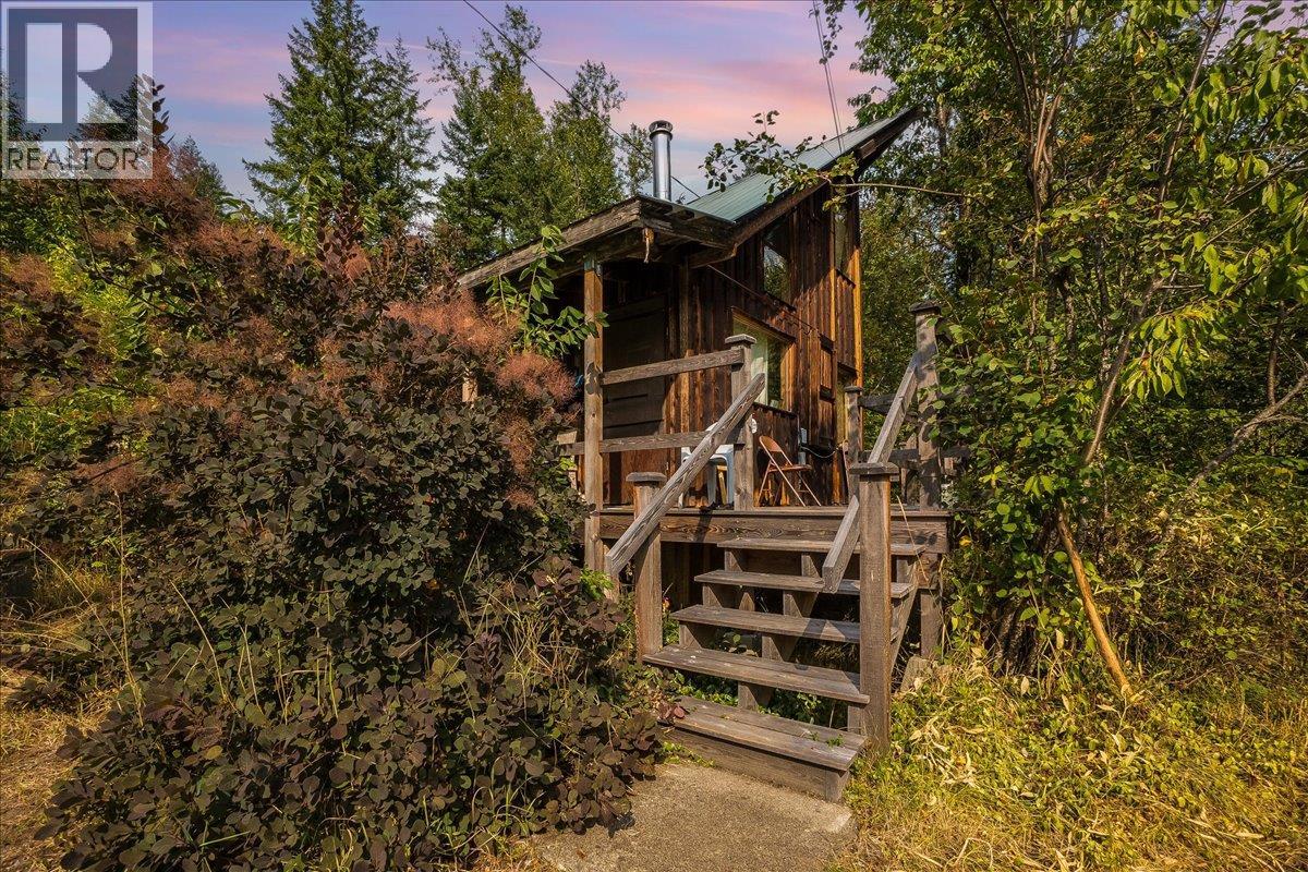 7025 Rogers Road, Balfour, British Columbia  V1L 6S5 - Photo 9 - 10397833