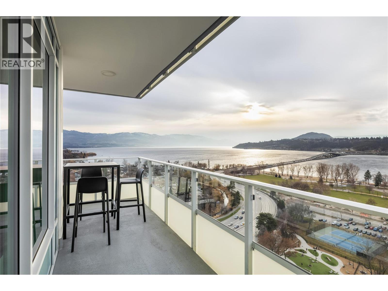 238 Leon Avenue Unit# 2007, Kelowna, British Columbia  V1Y 0N6 - Photo 1 - 10398403