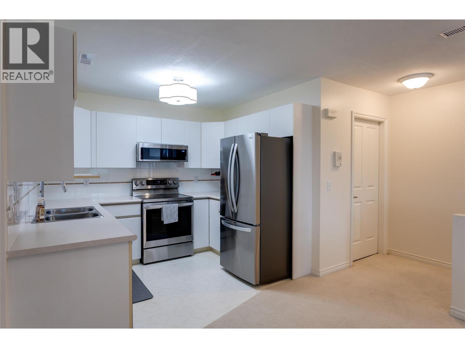 2350 Stillingfleet Road Unit# 213, Kelowna, British Columbia  V1W 3C2 - Photo 4 - 10398198