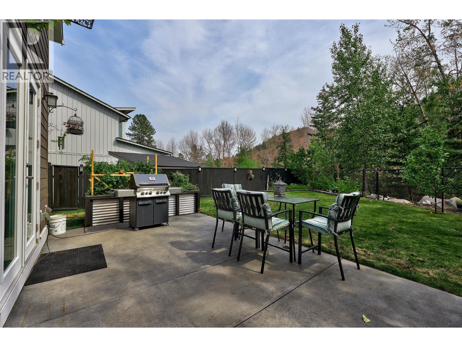 8913 Grizzly Crescent, Kamloops, British Columbia  V2C 6T9 - Photo 11 - 10398162