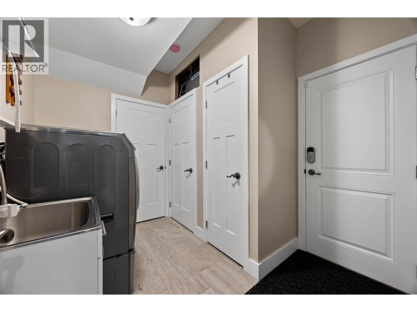 8913 Grizzly Crescent, Kamloops, British Columbia  V2C 6T9 - Photo 22 - 10398162