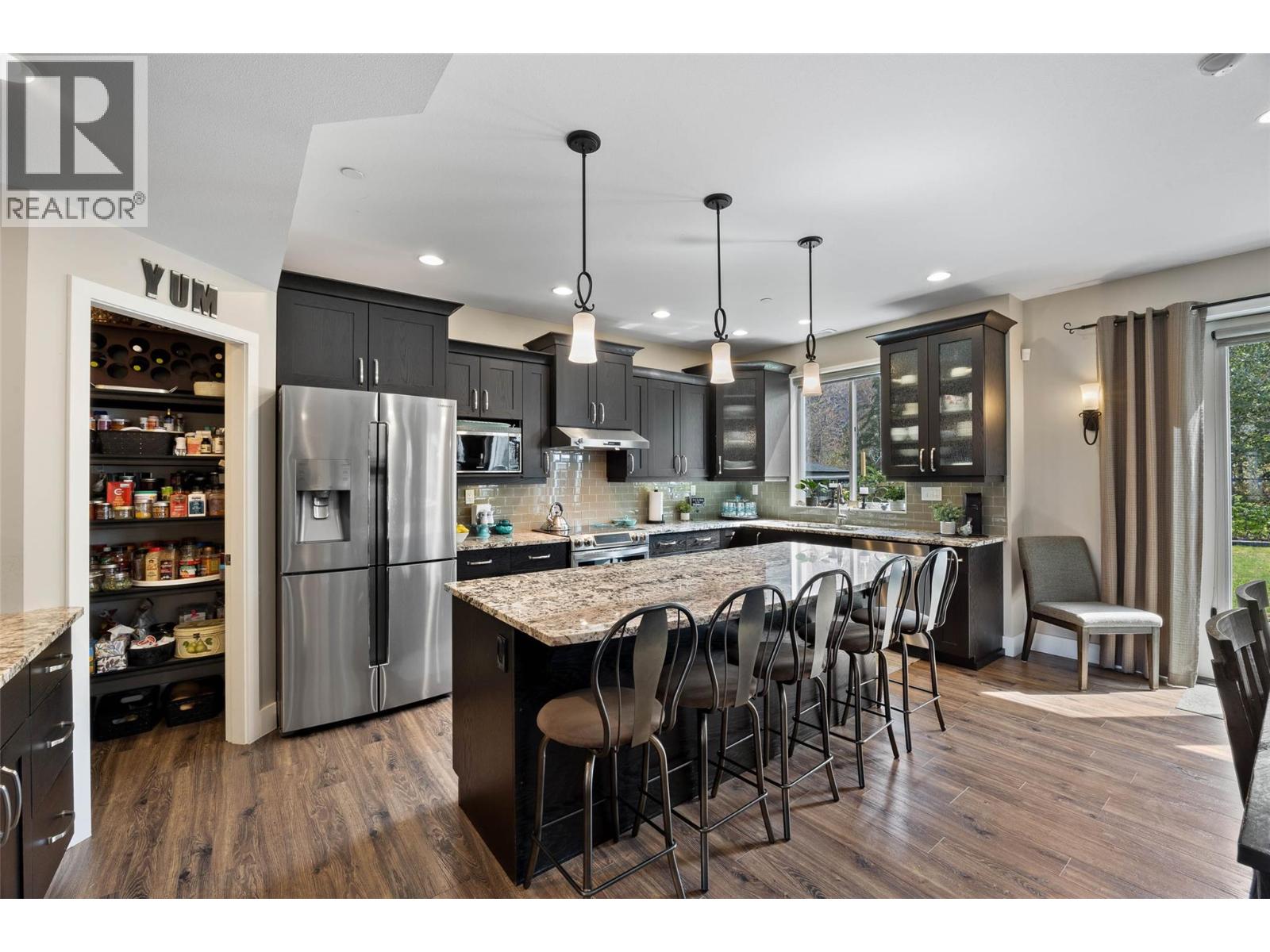 8913 Grizzly Crescent, Kamloops, British Columbia  V2C 6T9 - Photo 3 - 10398162