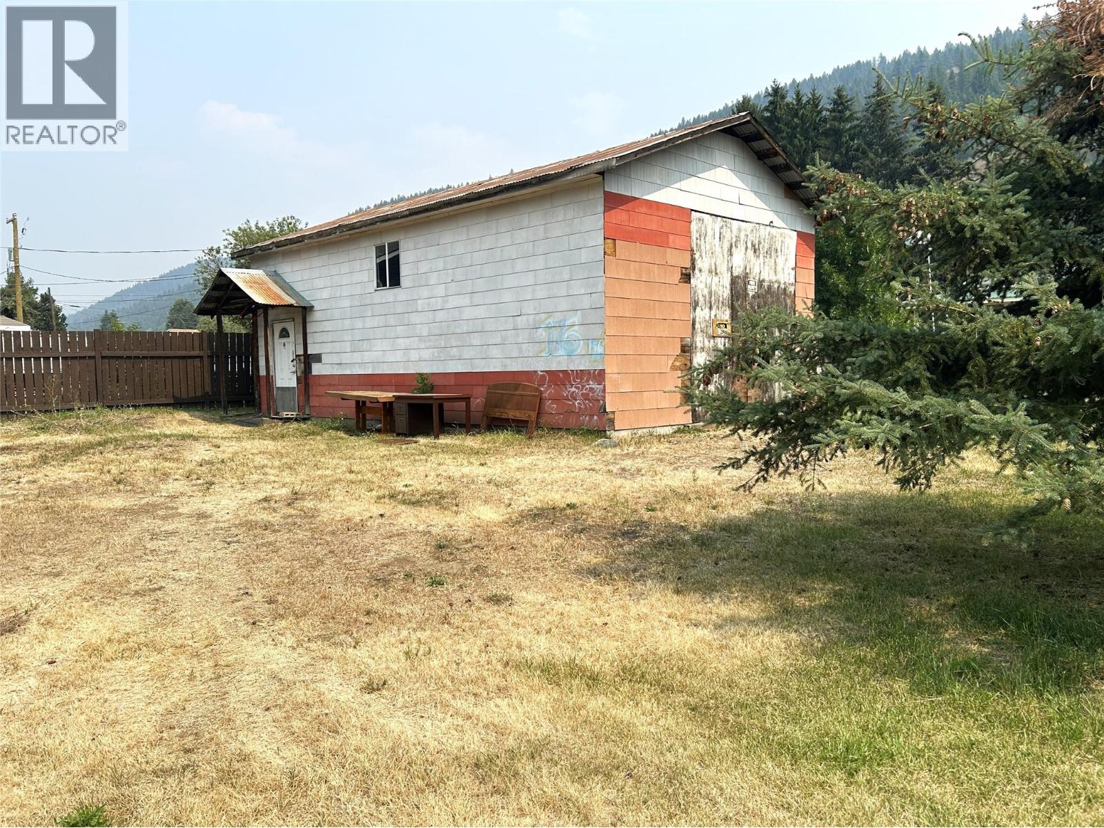 176 Copper Avenue N, Greenwood, British Columbia  V0H 1J0 - Photo 1 - 10398299