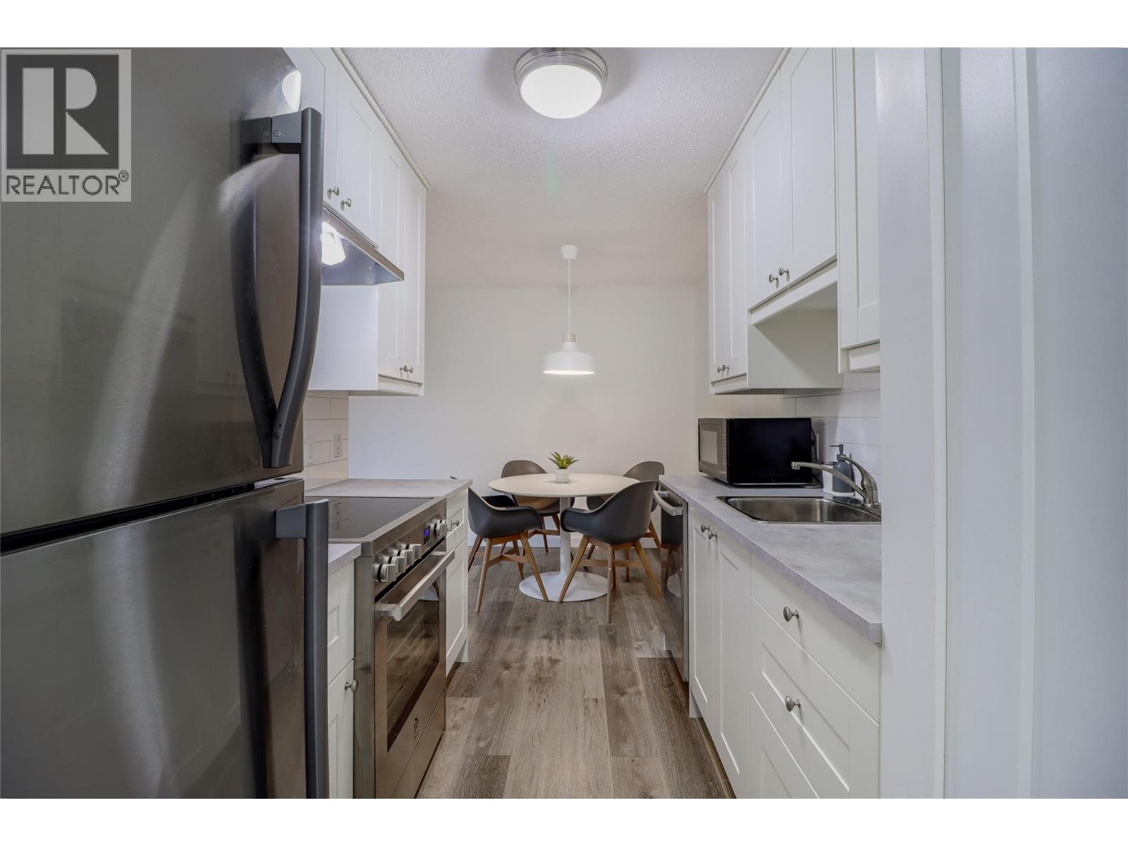 606 18th Avenue N Unit# 403, Cranbrook, British Columbia  V1C 5M1 - Photo 8 - 10398132