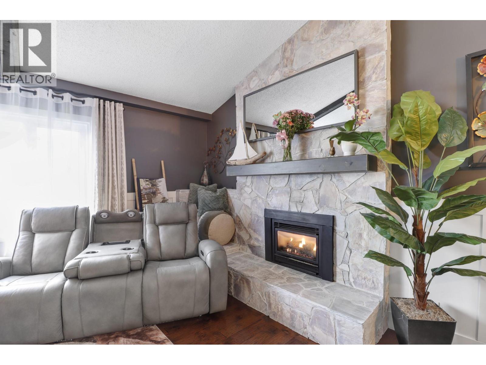 701 17th Avenue S, Cranbrook, British Columbia  V1C 3B6 - Photo 11 - 10398105