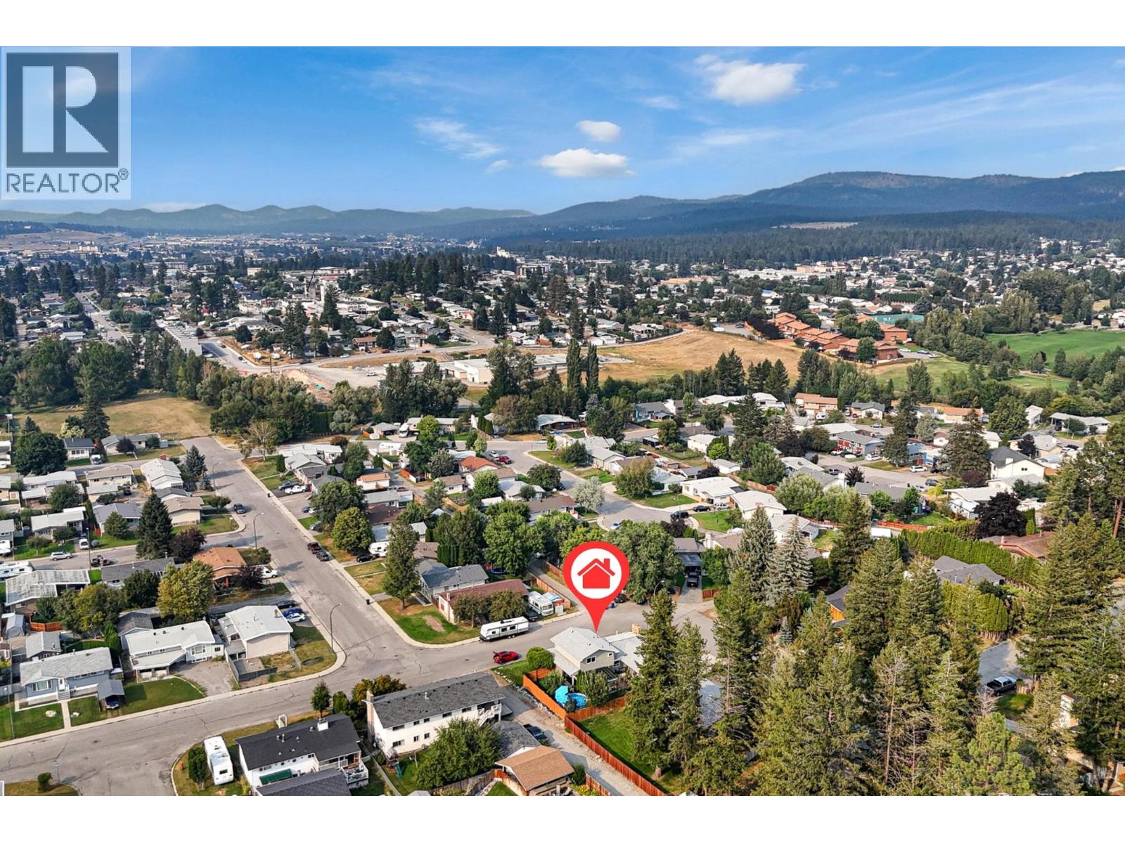 701 17th Avenue S, Cranbrook, British Columbia  V1C 3B6 - Photo 67 - 10398105