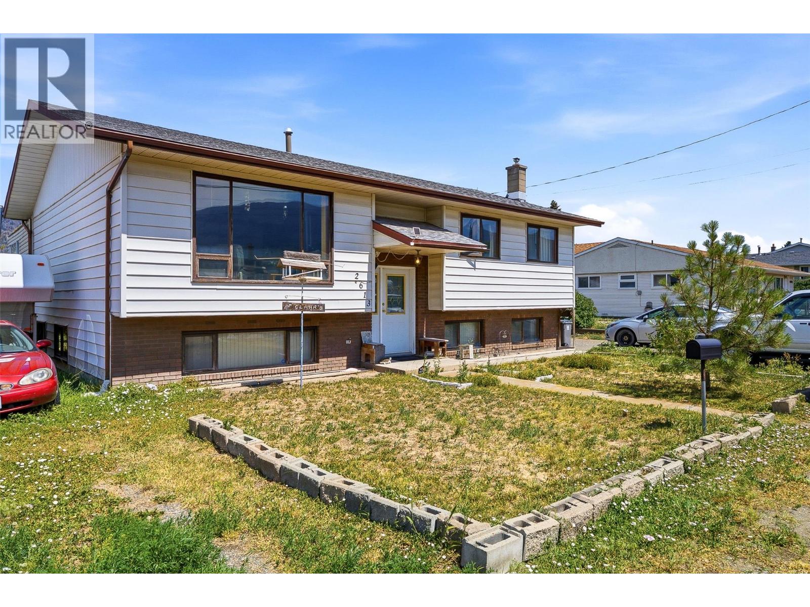 2613 Coutlee Avenue, Merritt, British Columbia  V1K 1A9 - Photo 1 - 10398417