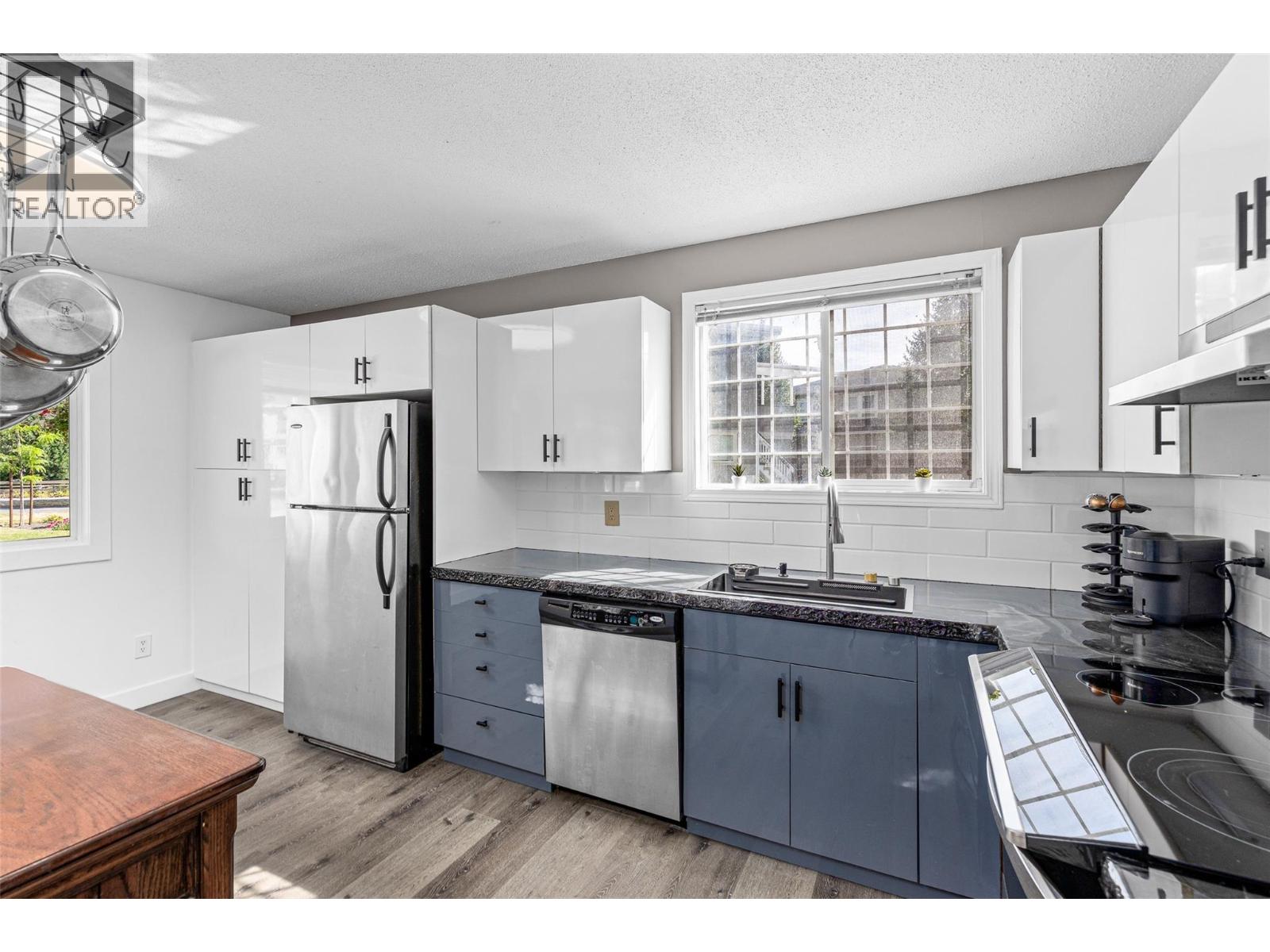 654 Armour Crescent, Kelowna, British Columbia  V1W 1A5 - Photo 16 - 10398179