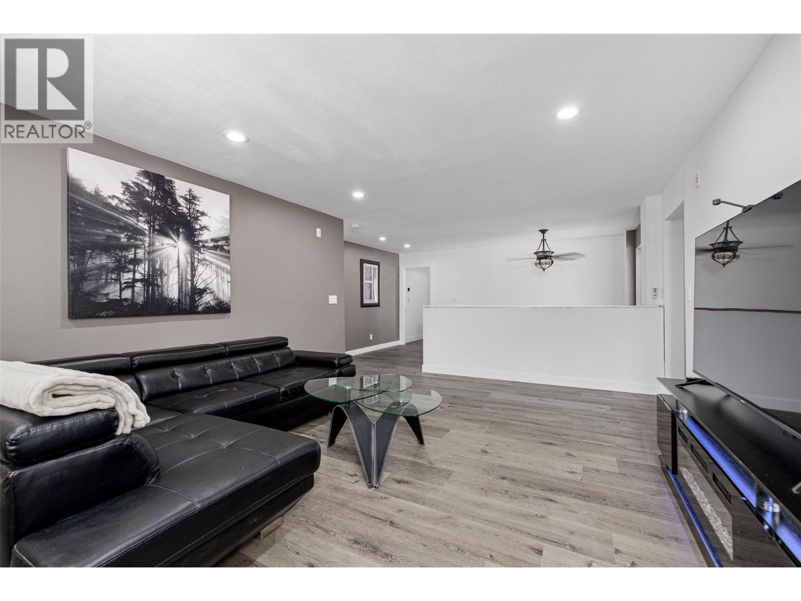654 Armour Crescent, Kelowna, British Columbia  V1W 1A5 - Photo 26 - 10398179
