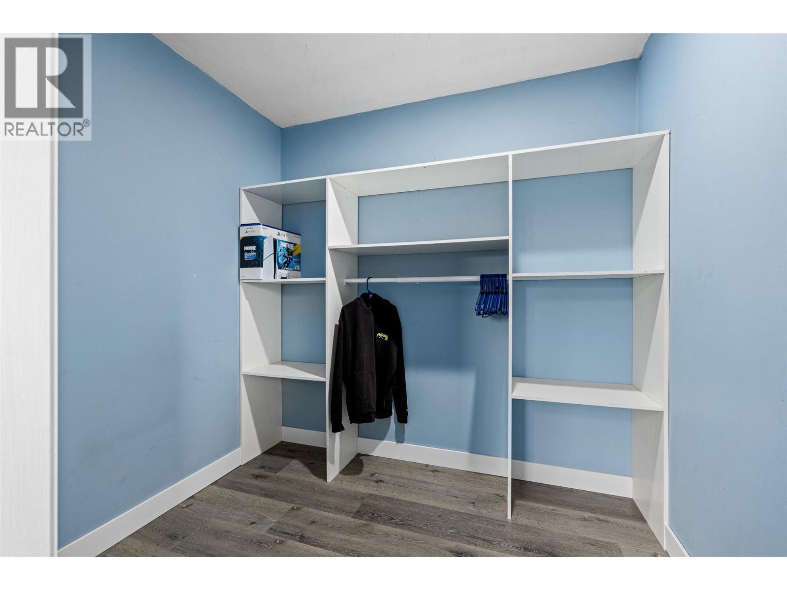 654 Armour Crescent, Kelowna, British Columbia  V1W 1A5 - Photo 32 - 10398179