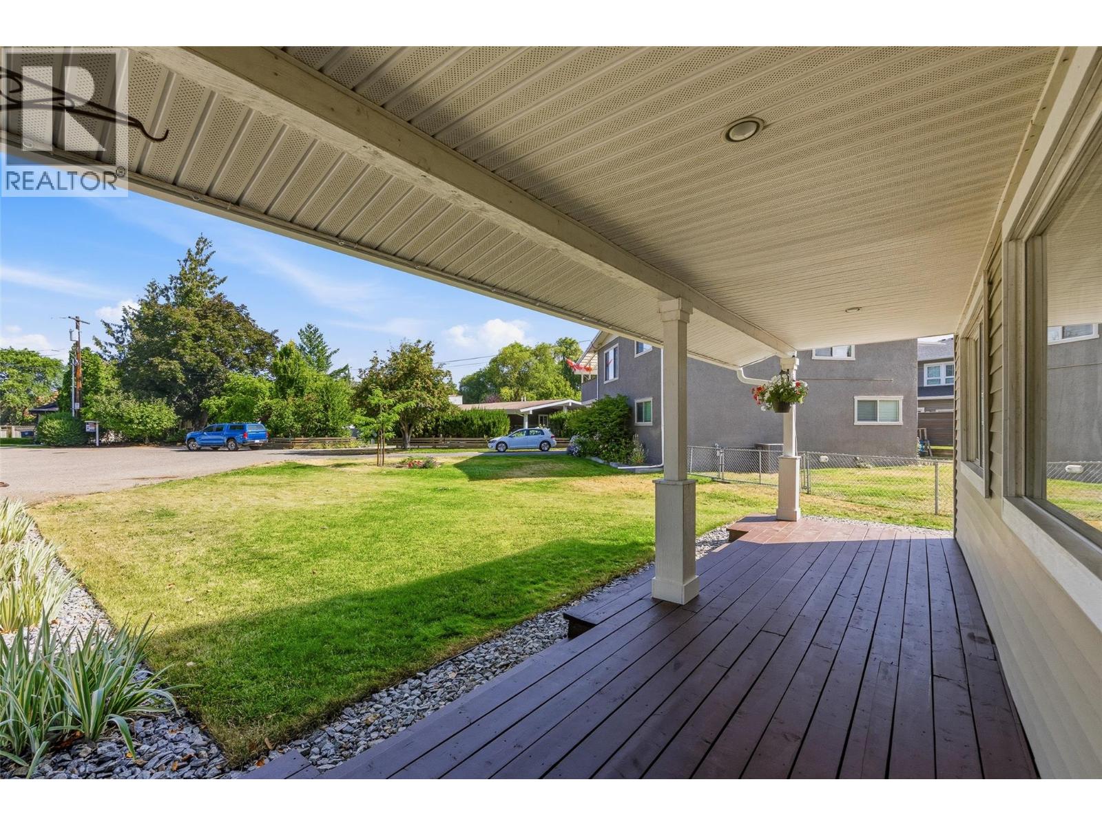 654 Armour Crescent, Kelowna, British Columbia  V1W 1A5 - Photo 51 - 10398179