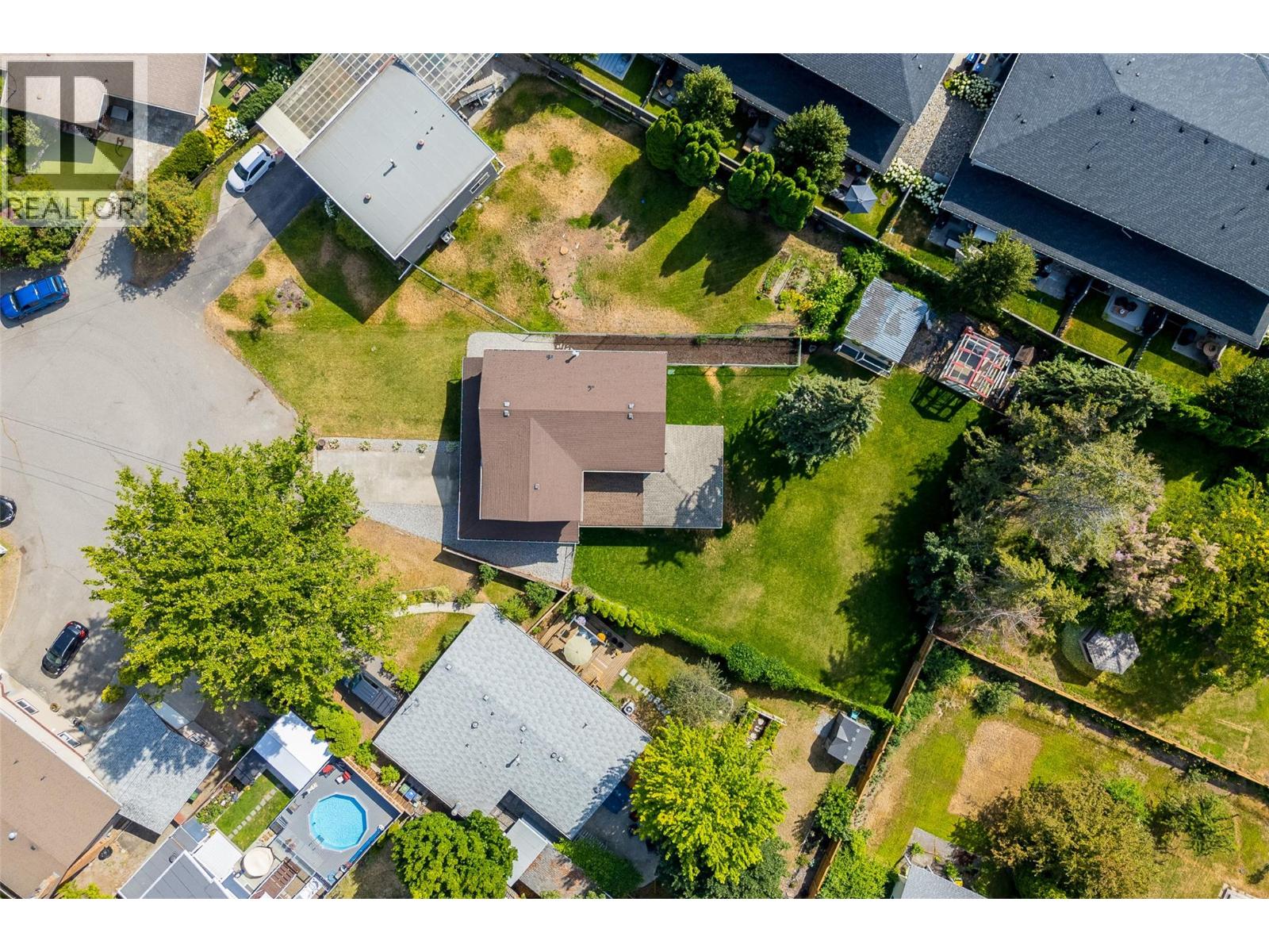 654 Armour Crescent, Kelowna, British Columbia  V1W 1A5 - Photo 55 - 10398179