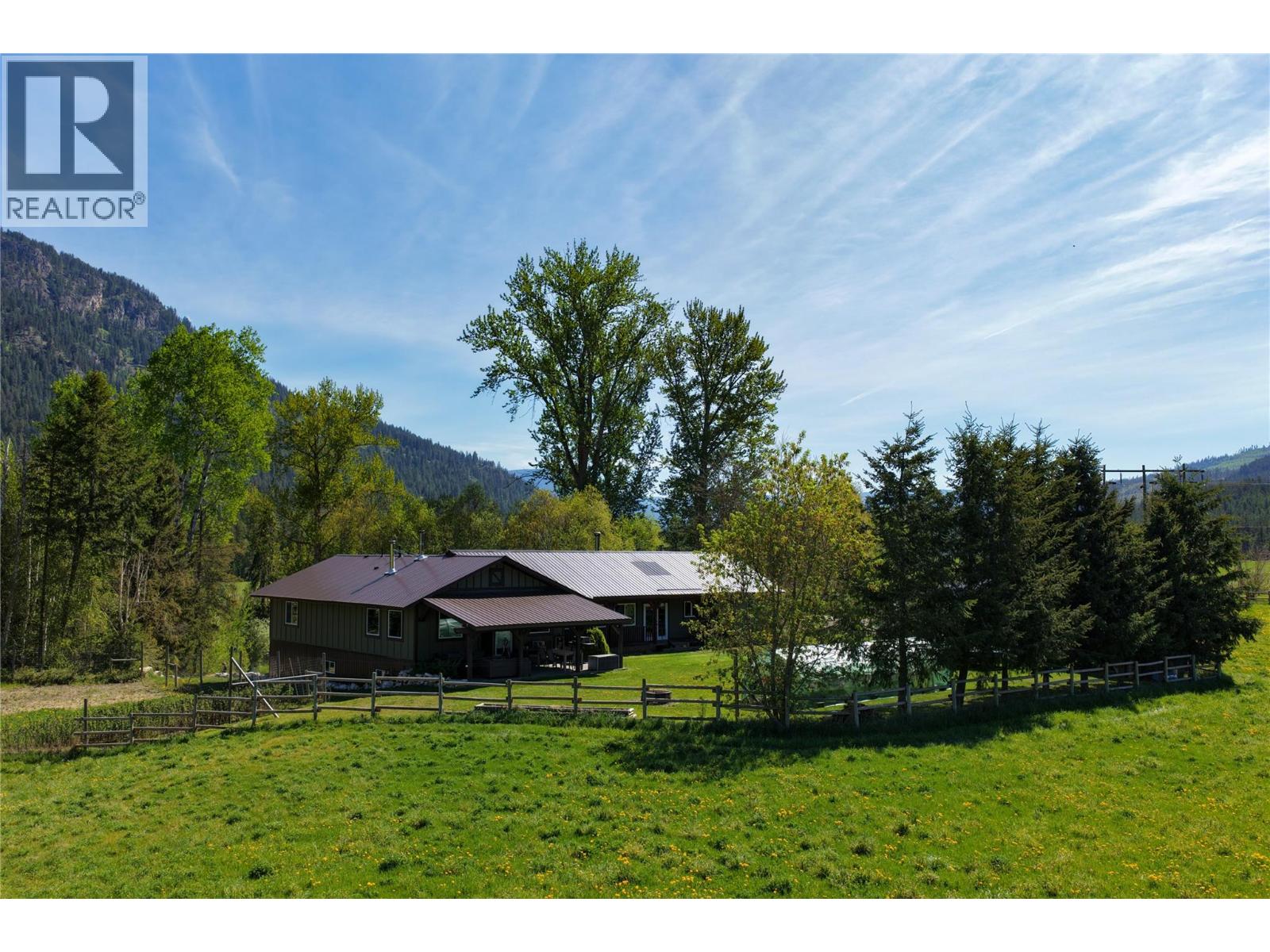 26 Byers Road, Cherryville, British Columbia  V0E 2G1 - Photo 1 - 10398253