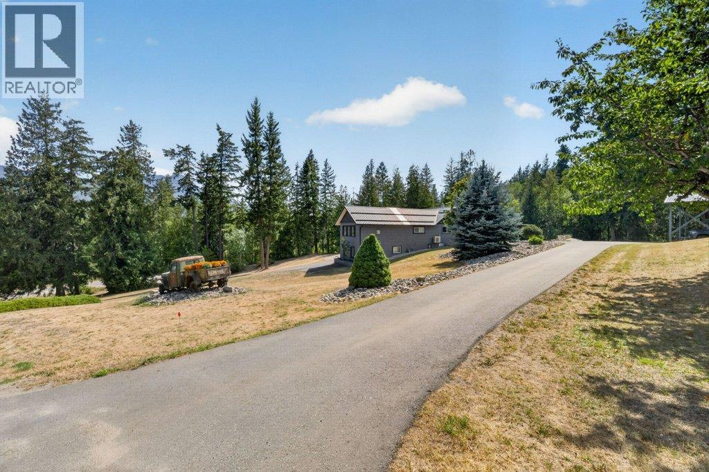 411 Christison Road Sw, Salmon Arm, British Columbia  V1E 3B4 - Photo 71 - 10397652