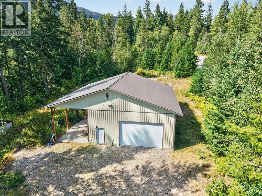 411 Christison Road Sw, Salmon Arm, British Columbia  V1E 3B4 - Photo 83 - 10397652