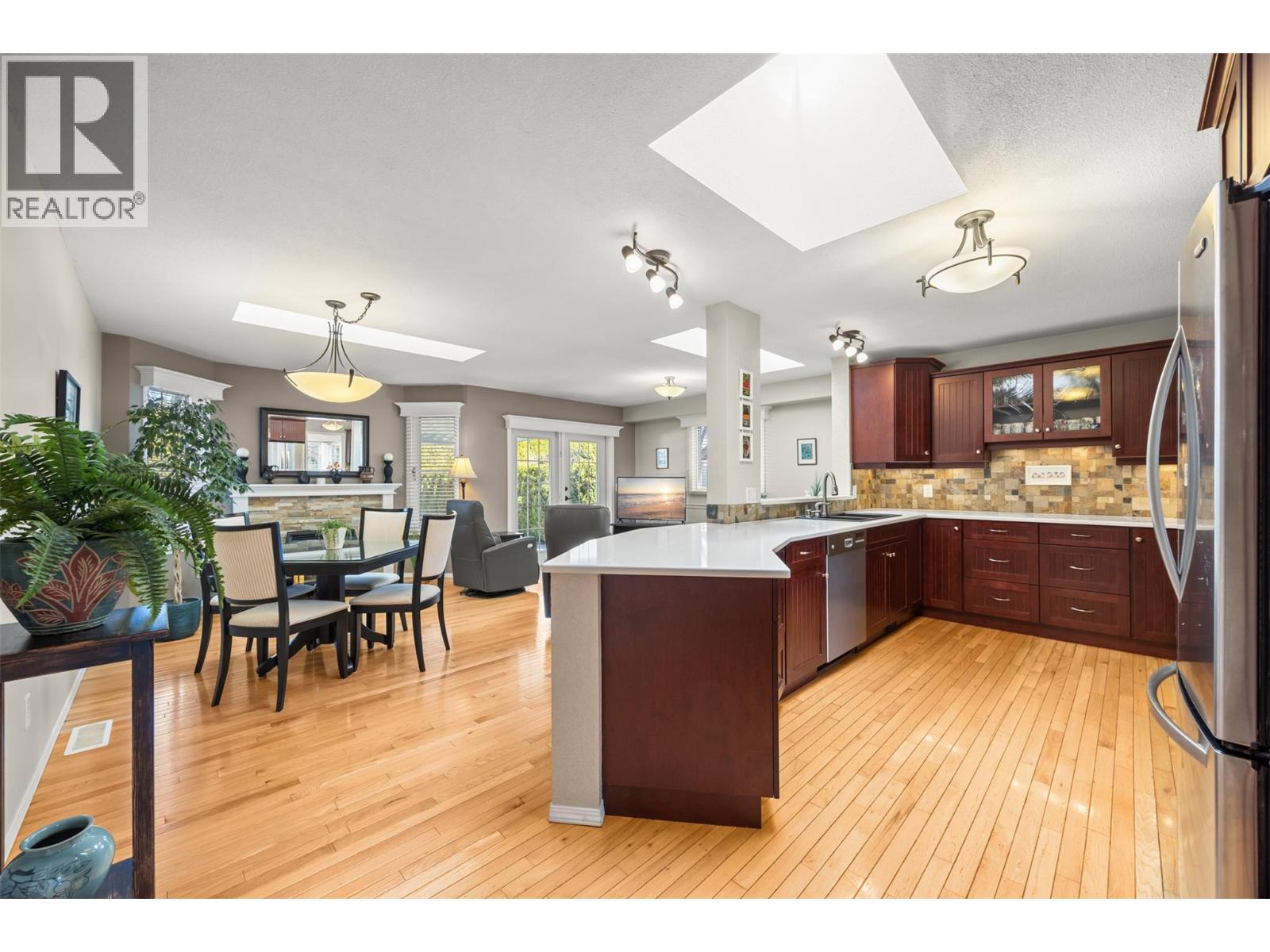 1384 Nelson Place, Kelowna, British Columbia  V1Y 9H4 - Photo 1 - 10398348