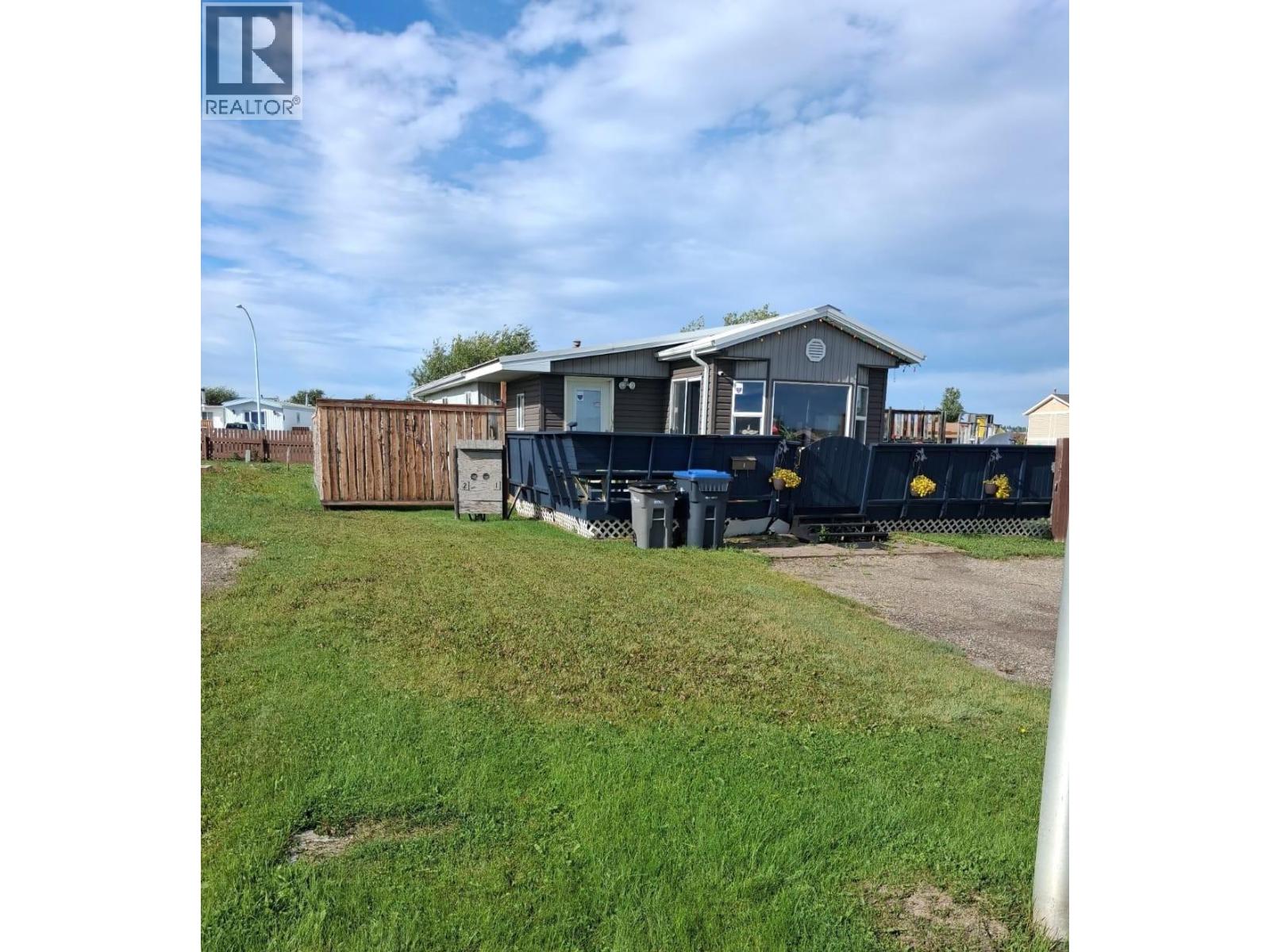 1201 118 Avenue Unit# 1, Dawson Creek, British Columbia  V1G 4L2 - Photo 1 - 10398250
