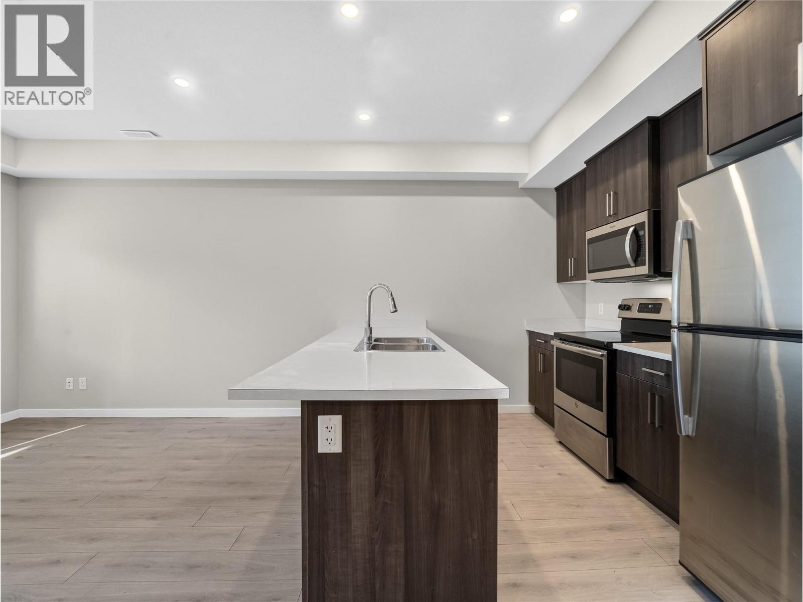 2081 11 Avenue Ne Unit# 13, Salmon Arm, British Columbia  V1E 0G1 - Photo 5 - 10398374