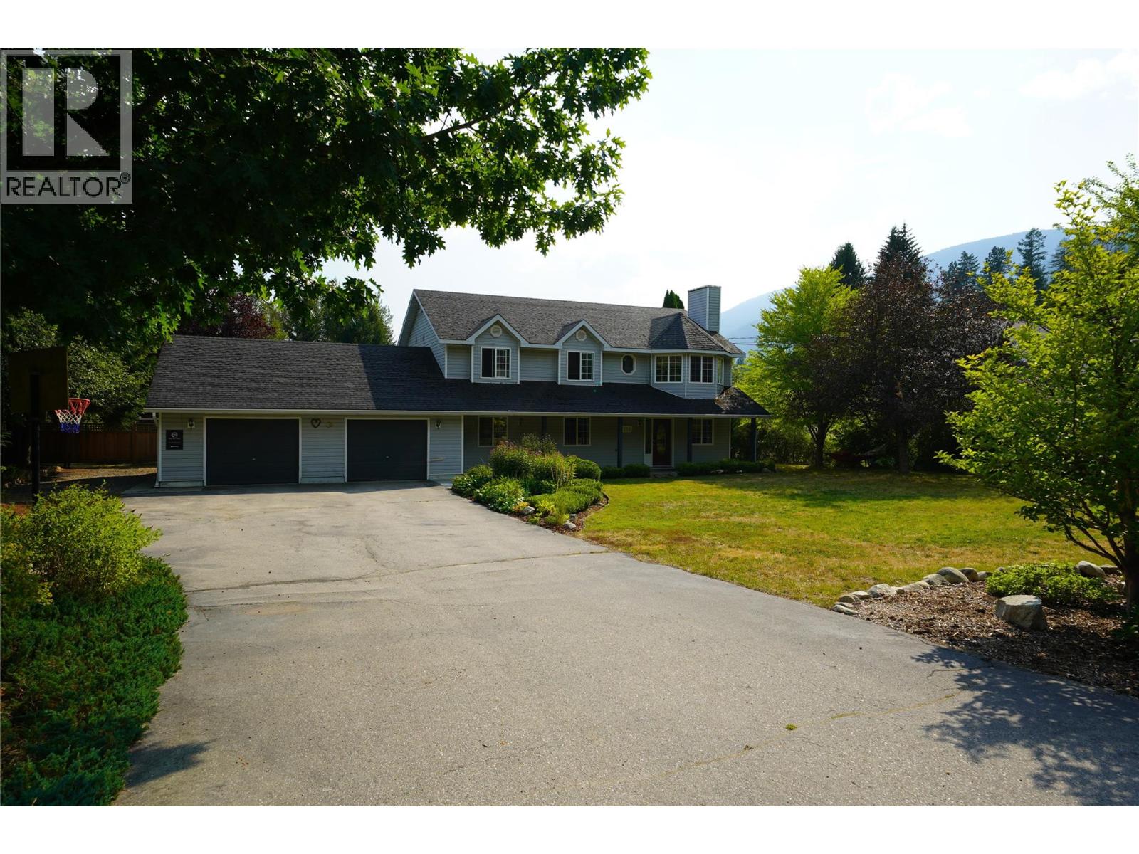 2774 Waite Road, Nelson, British Columbia  V1L 6K9 - Photo 1 - 10398108