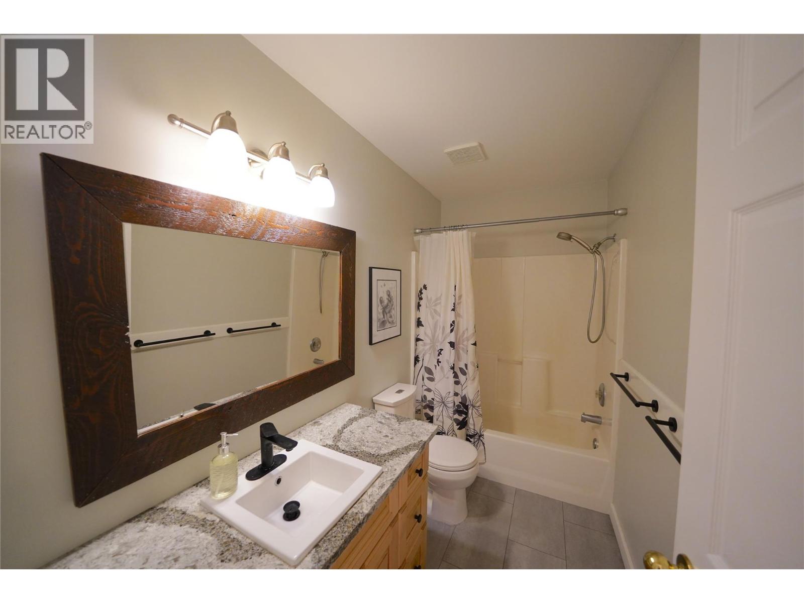 2774 Waite Road, Nelson, British Columbia  V1L 6K9 - Photo 30 - 10398108